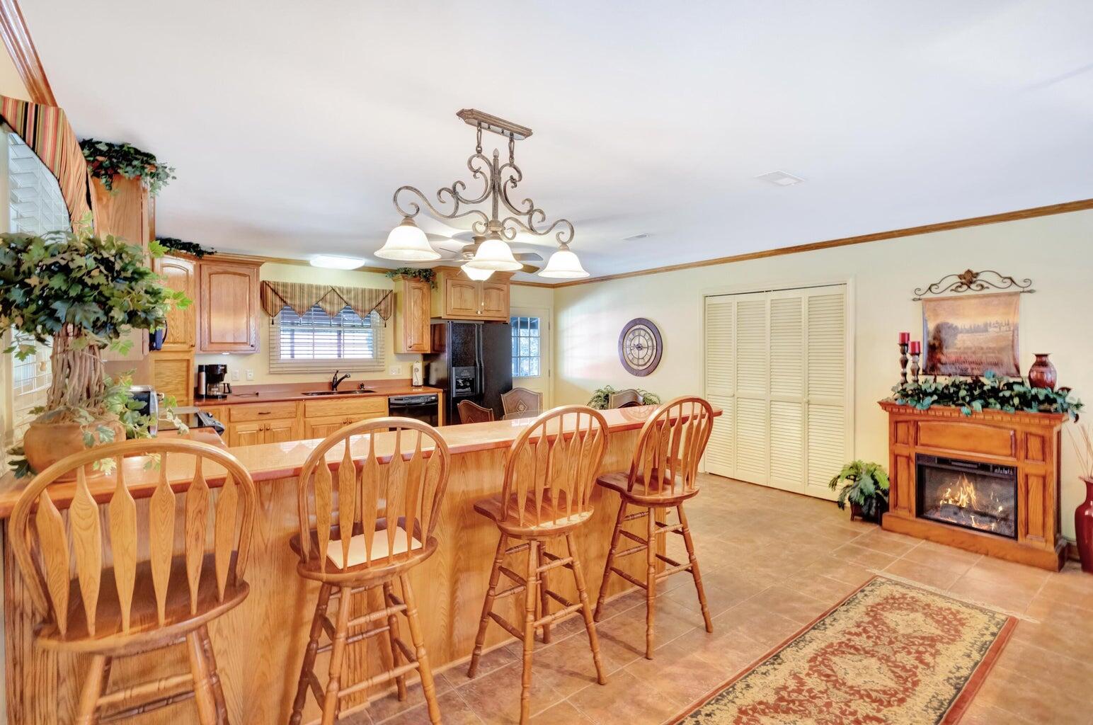 PITTS BAY SHORE - Residential
