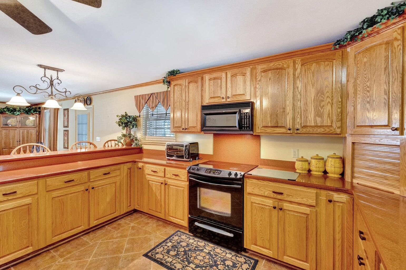 PITTS BAY SHORE - Residential