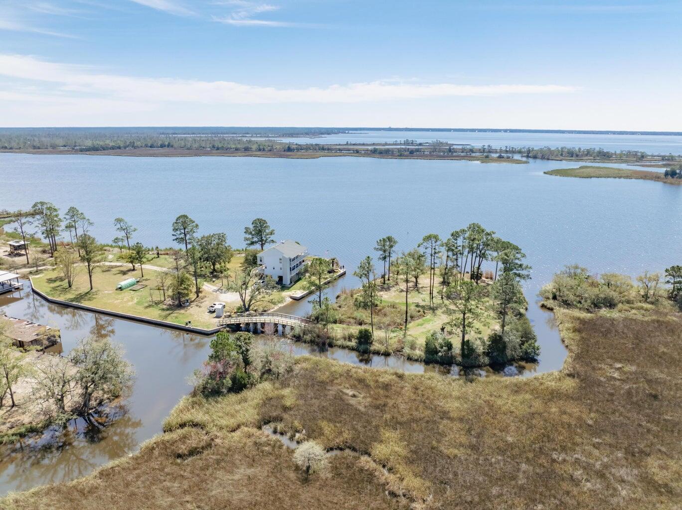 PITTS BAY SHORE - Residential
