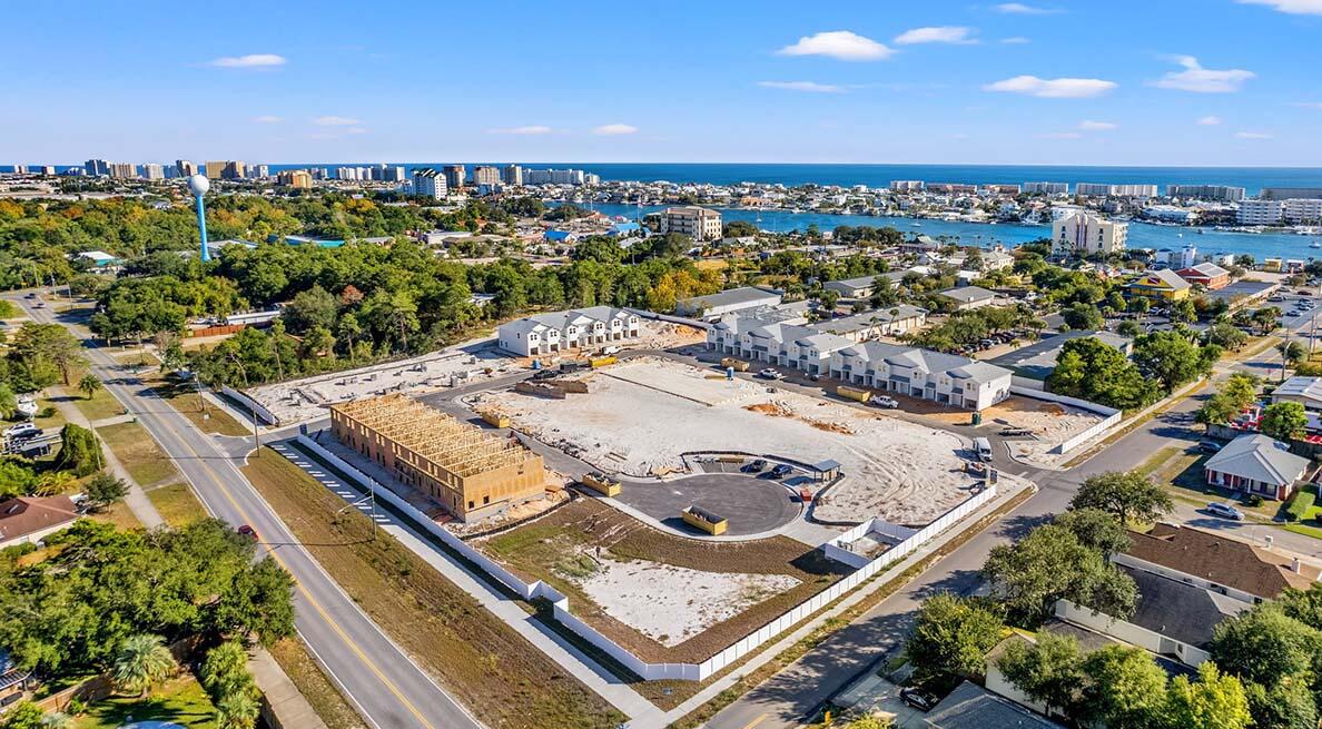 Harbor Place Townhomes - Residential