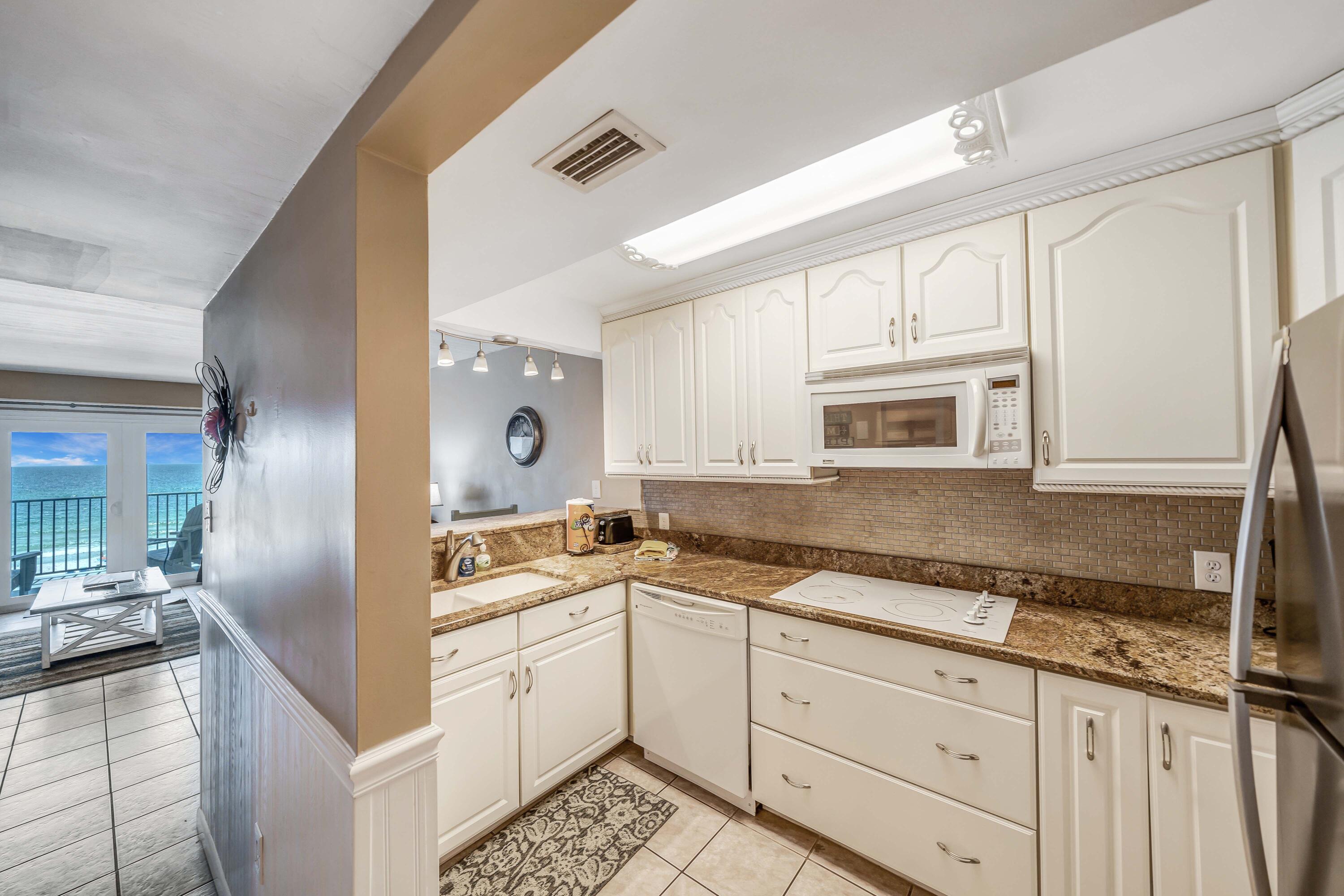 MARINER EAST CONDO - Residential