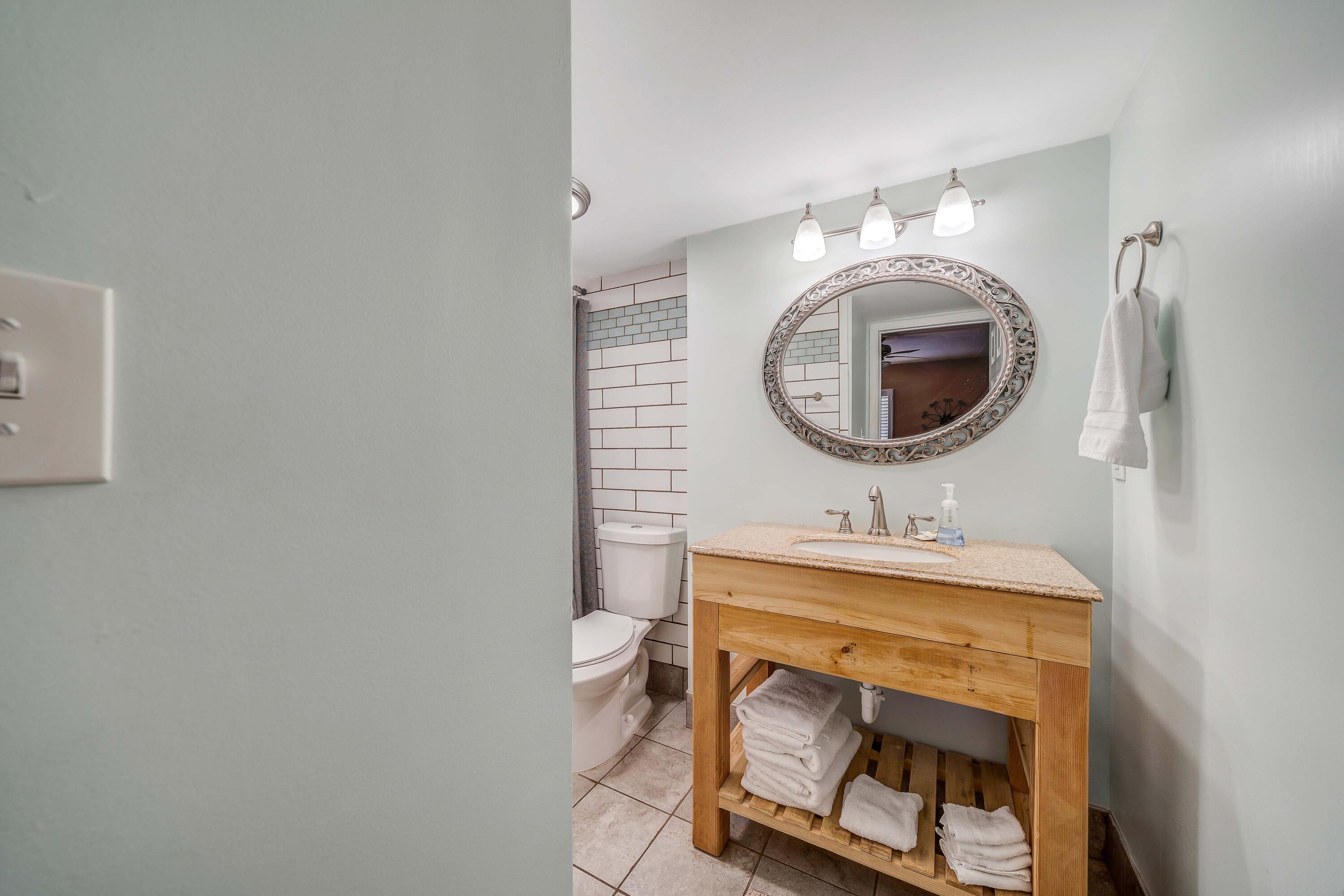 MARINER EAST CONDO - Residential