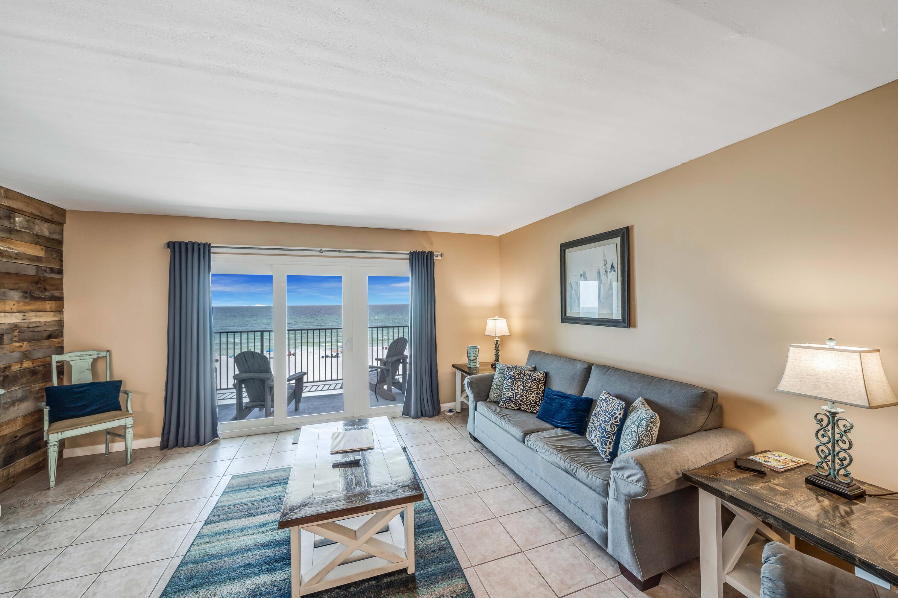 MARINER EAST CONDO - Residential