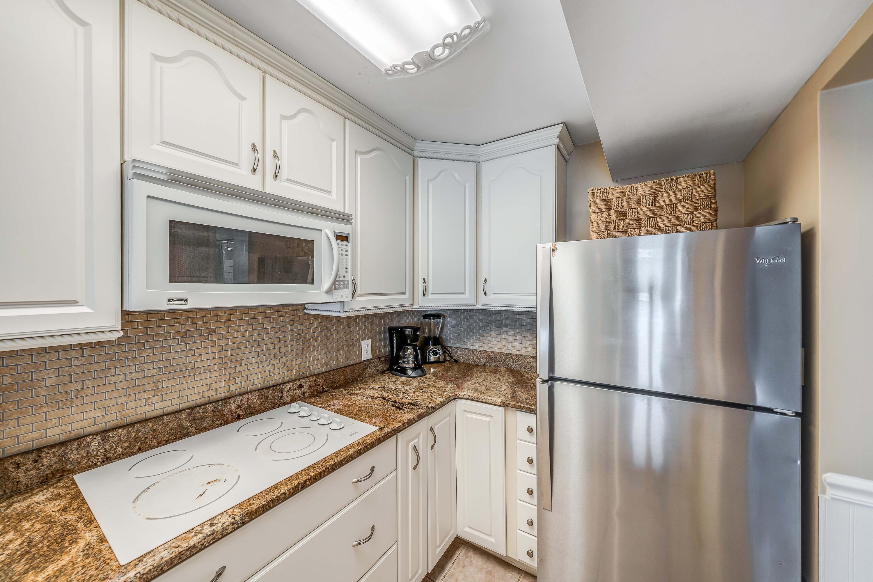 MARINER EAST CONDO - Residential