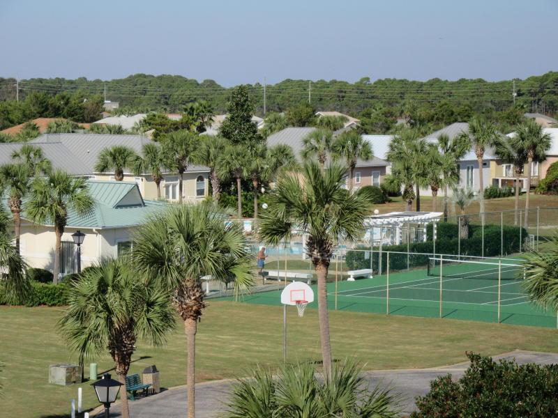 MARAVILLA COTTAGES - Residential