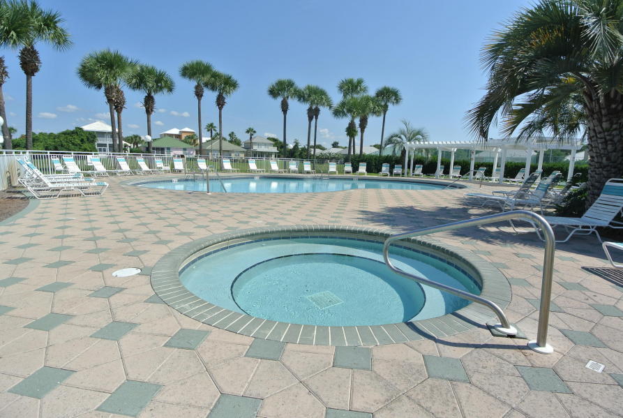 MARAVILLA COTTAGES - Residential