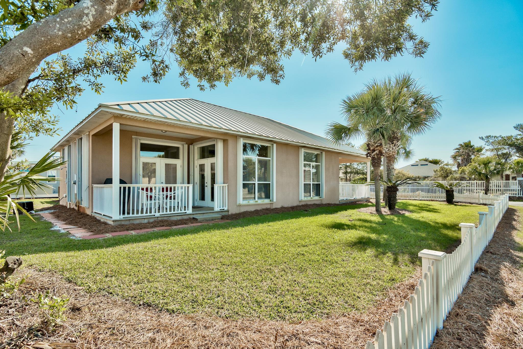 MARAVILLA COTTAGES - Residential