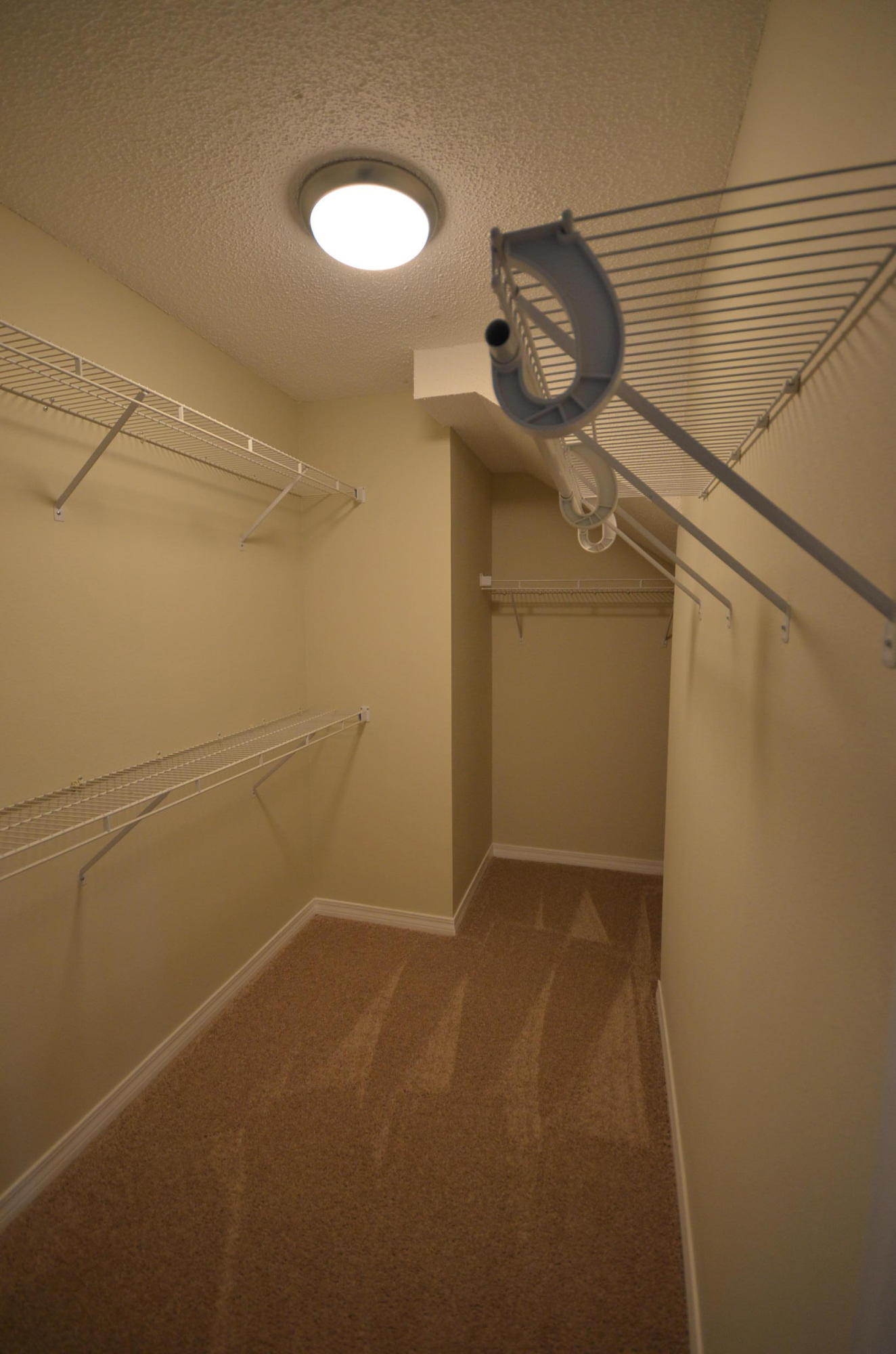 HOLLYROD PARK - Residential