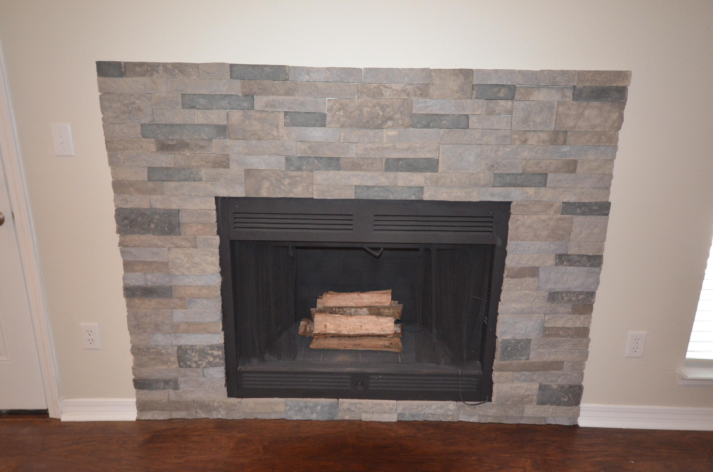 HOLLYROD PARK - Residential