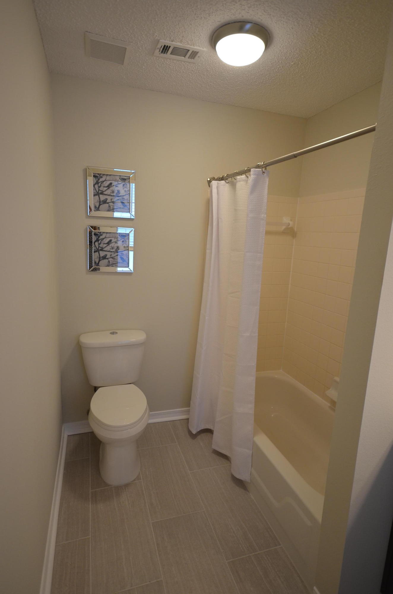 HOLLYROD PARK - Residential