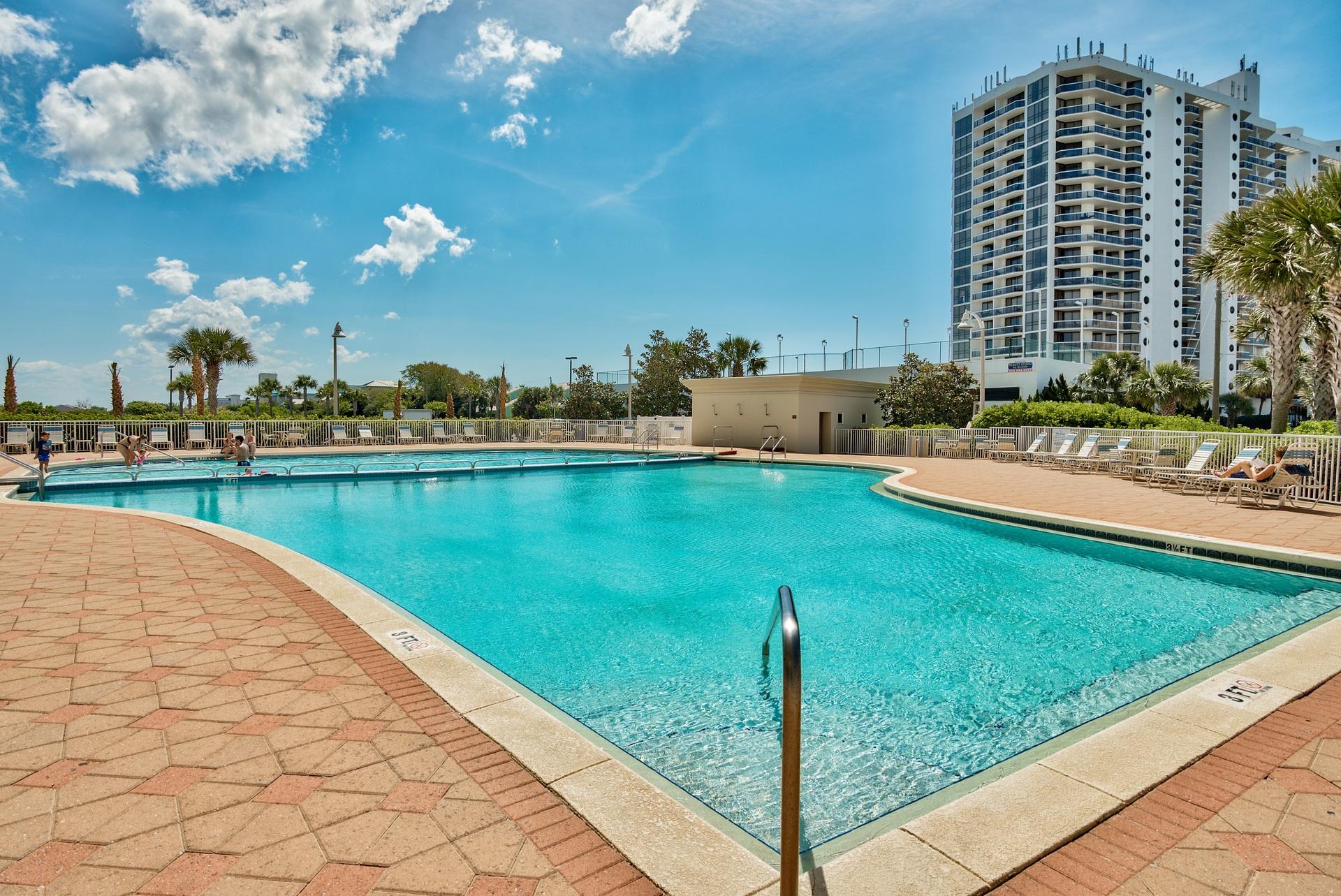 ARIEL DUNES II - Residential