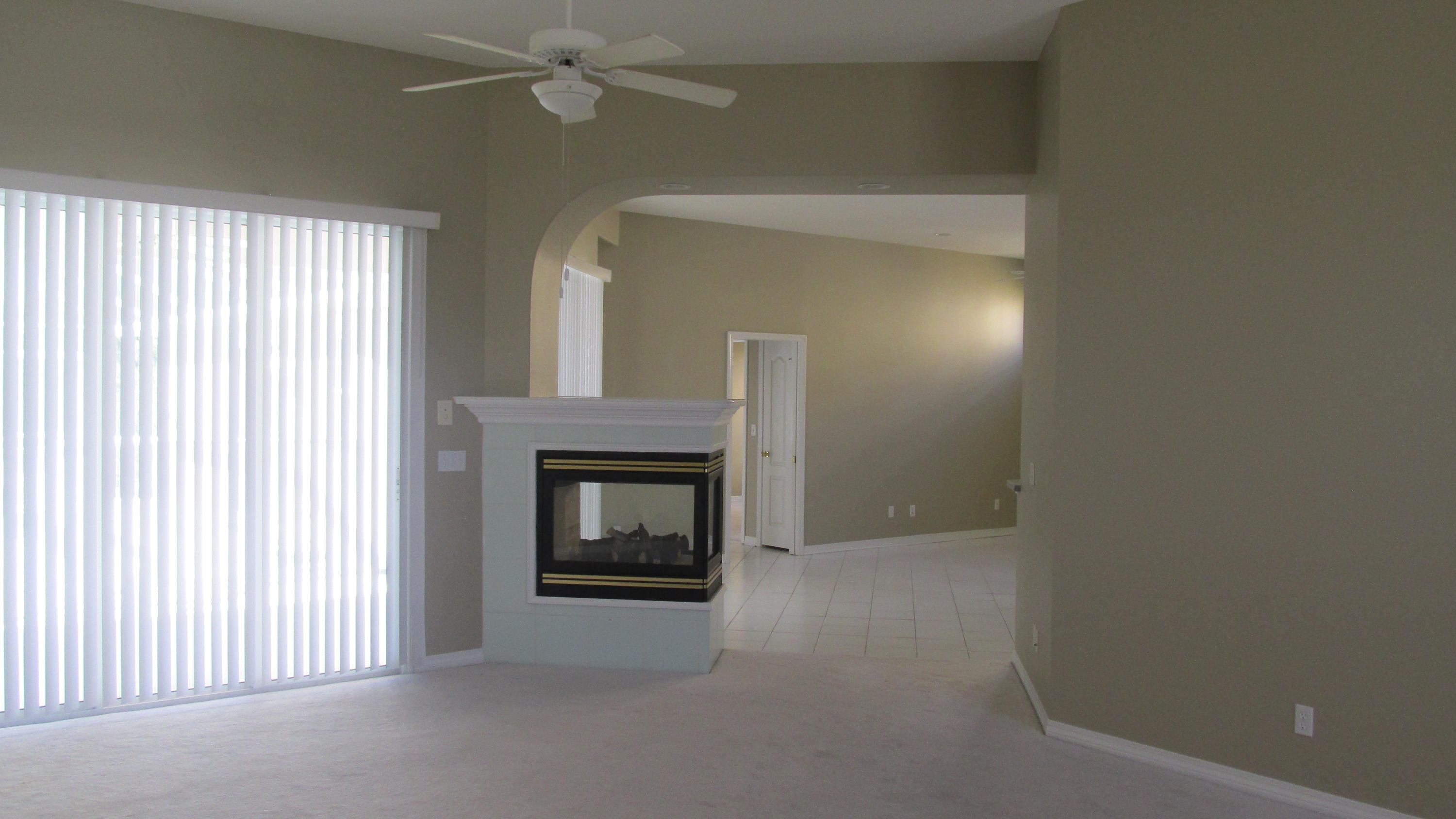 EMERALD LAKES PH 1 - Residential Lease