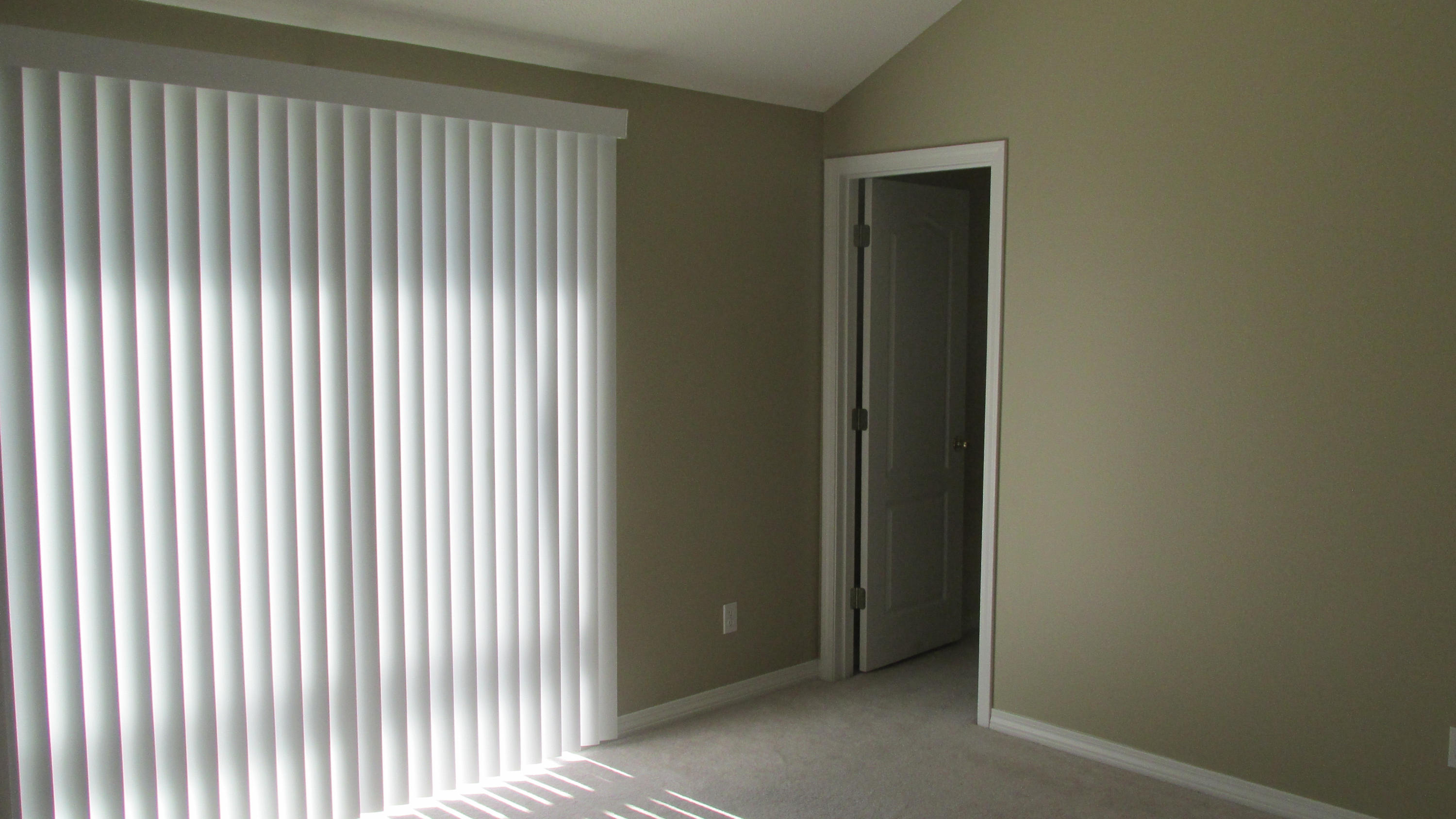 EMERALD LAKES PH 1 - Residential Lease