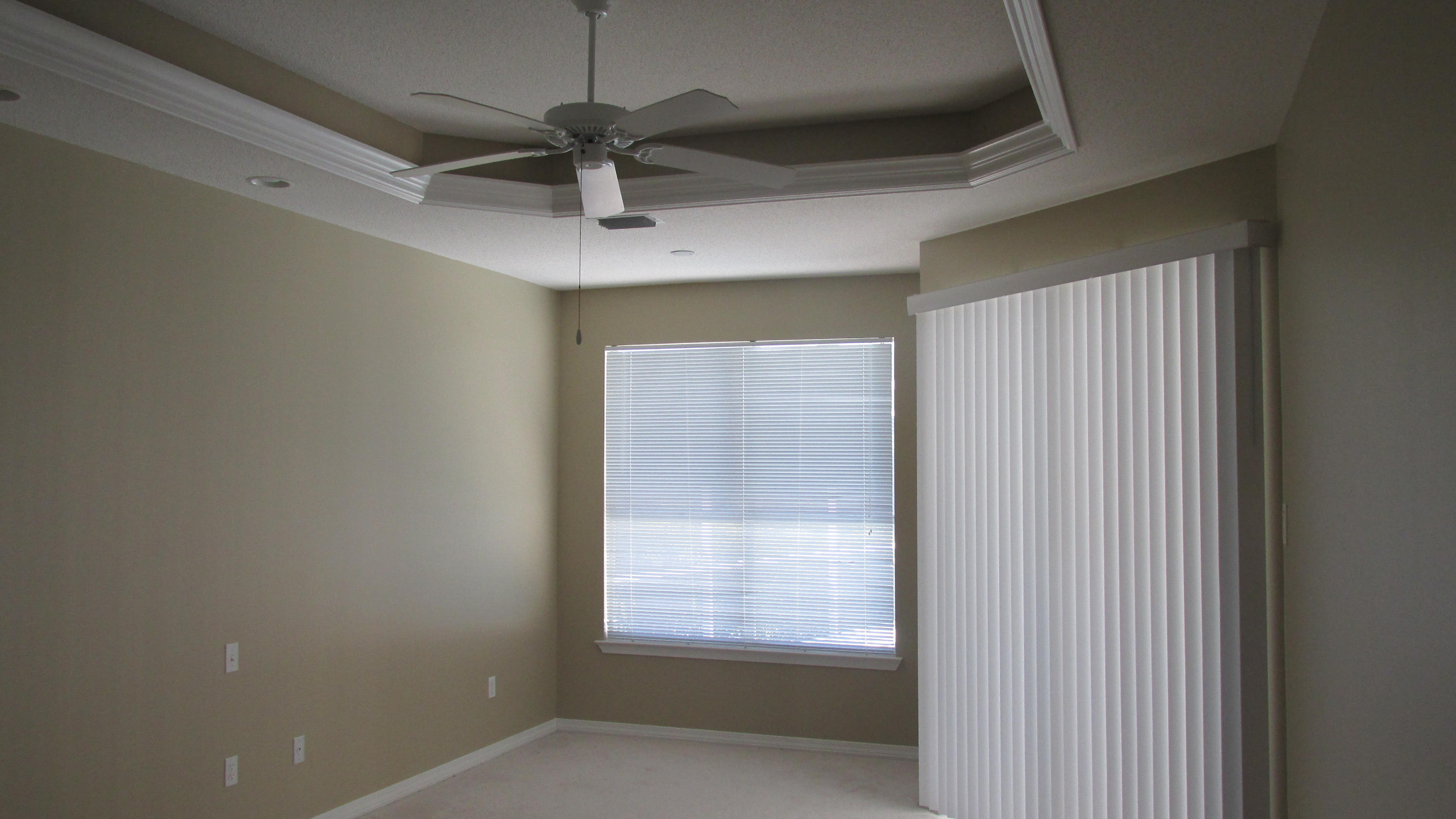 EMERALD LAKES PH 1 - Residential Lease