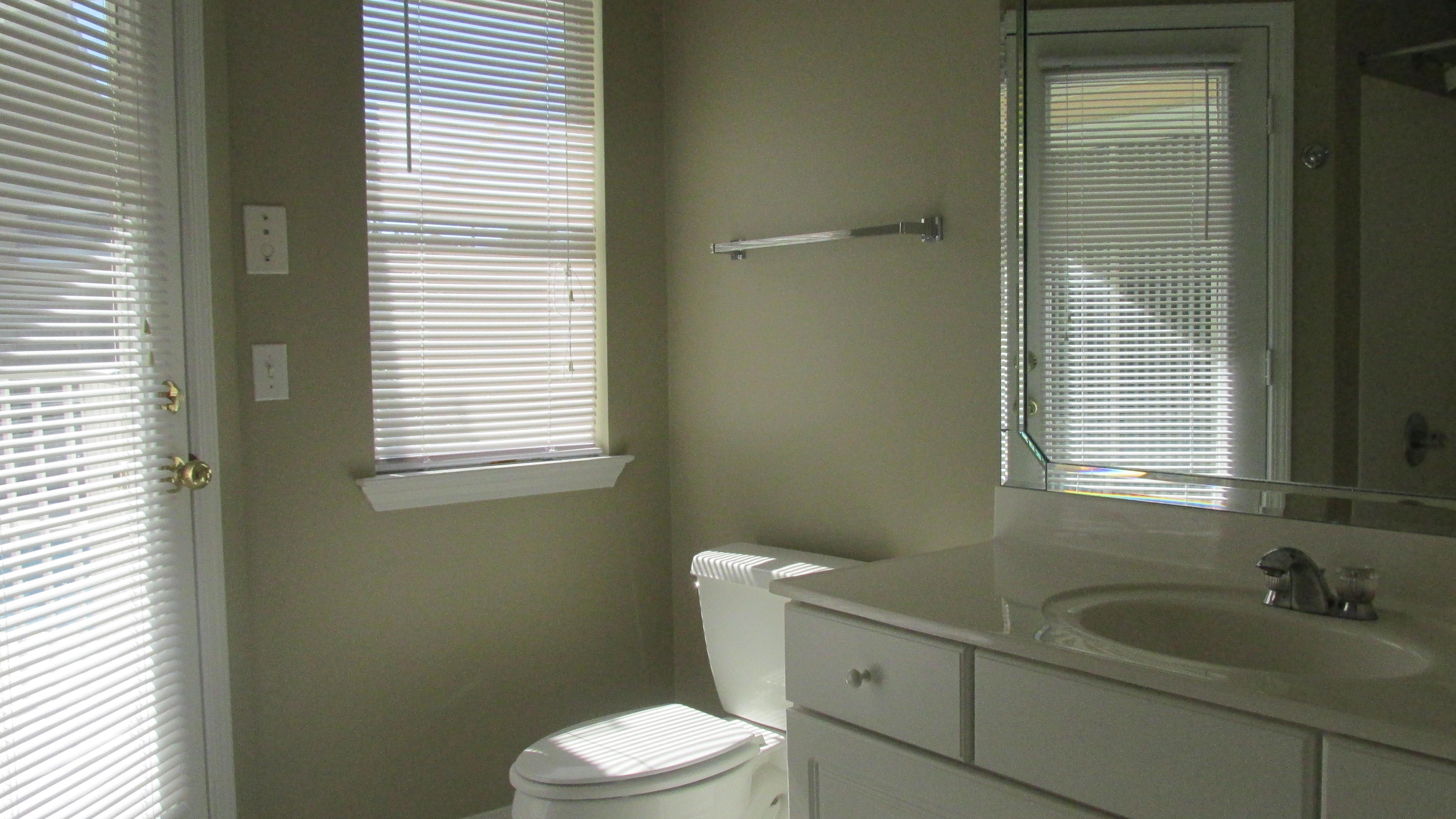 EMERALD LAKES PH 1 - Residential Lease