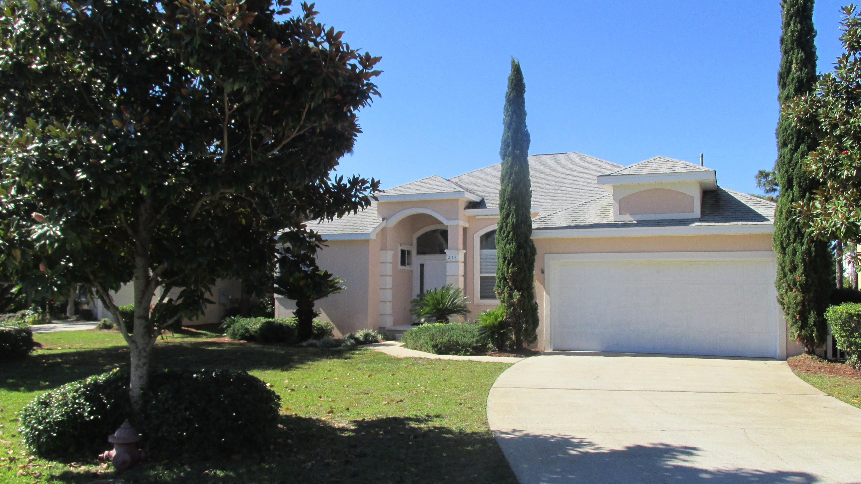 EMERALD LAKES PH 1 - Residential Lease