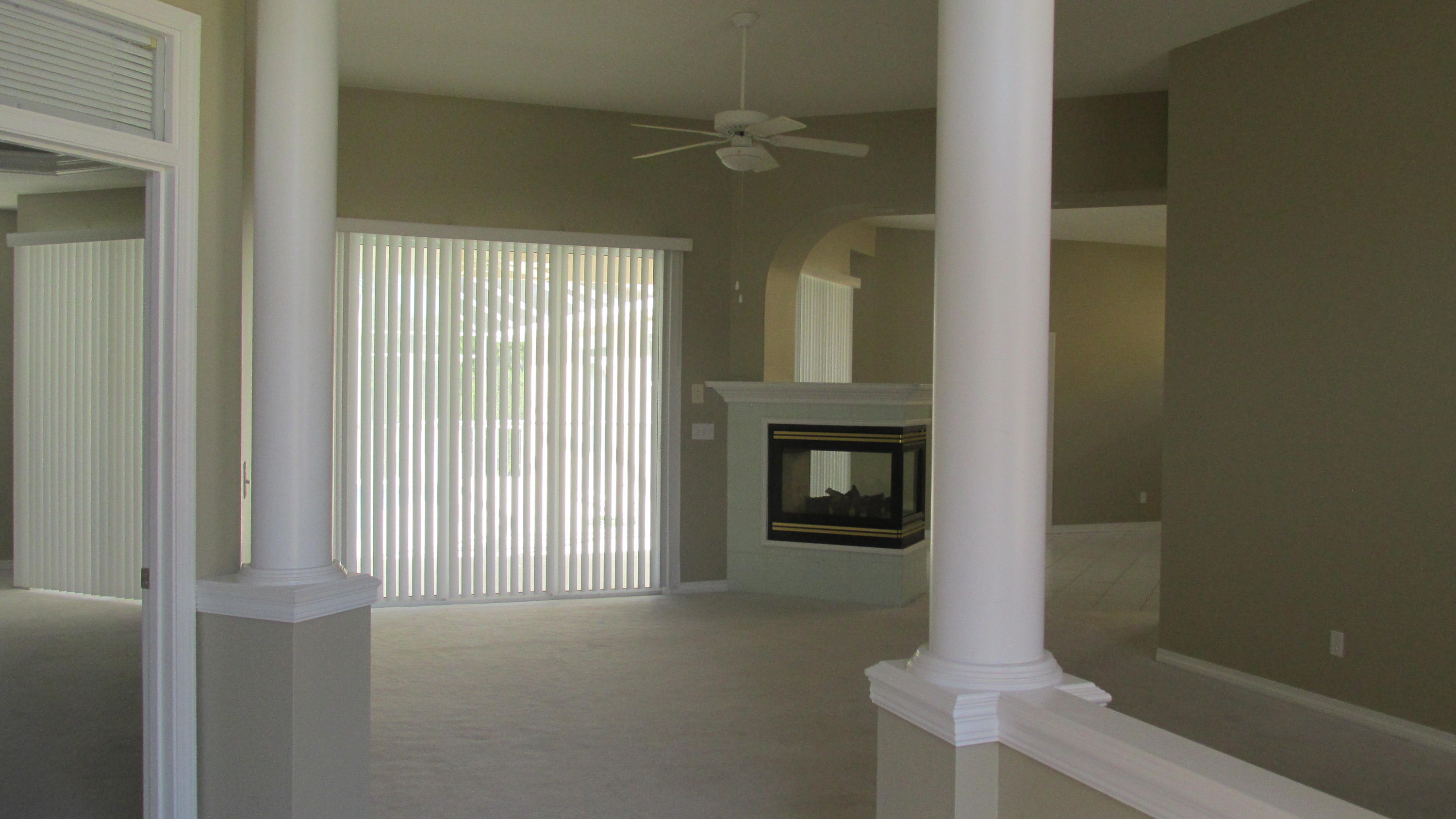 EMERALD LAKES PH 1 - Residential Lease