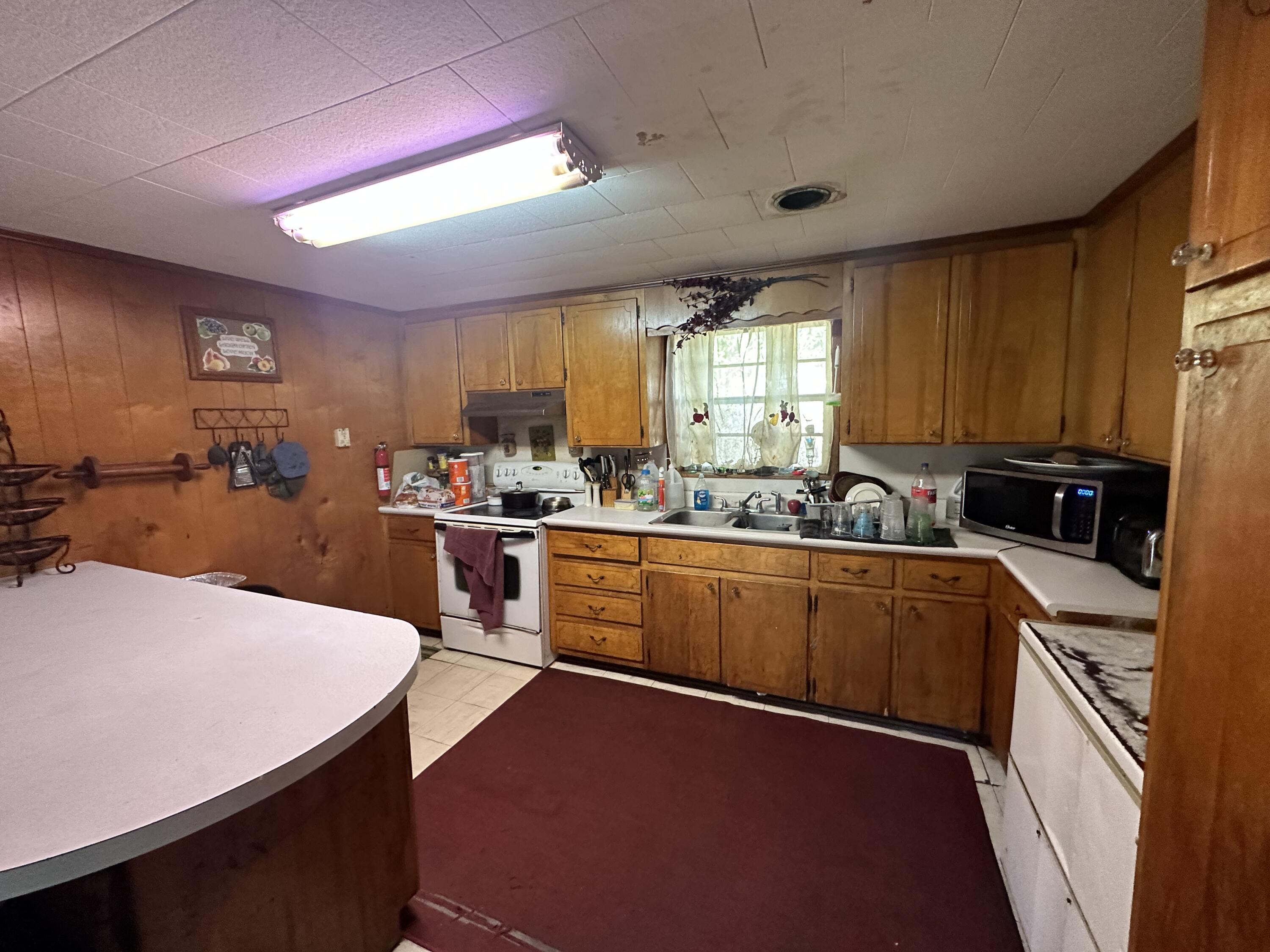 STAFF ADD CRESTVIEW - Residential