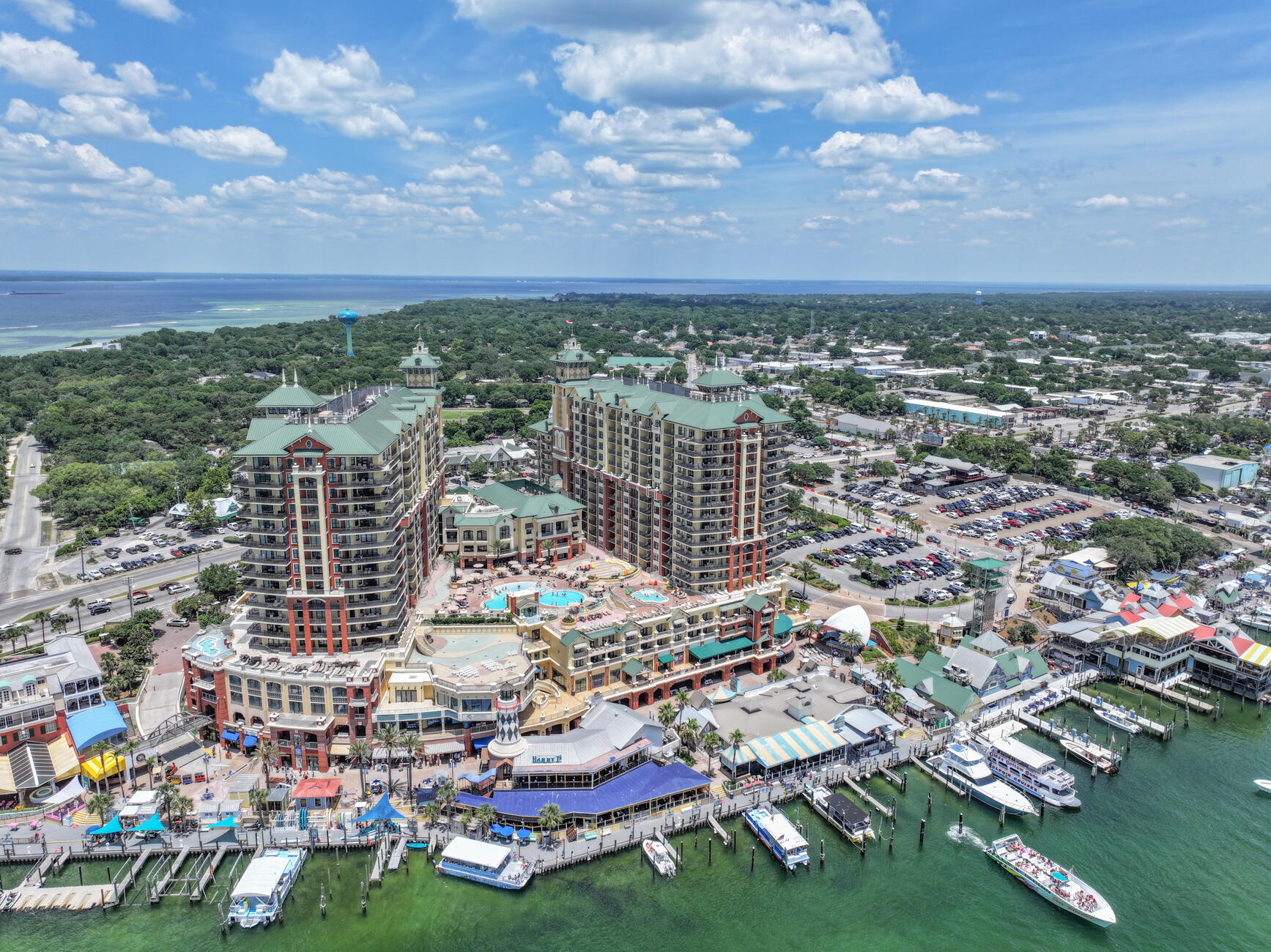 EMERALD GRANDE - Residential