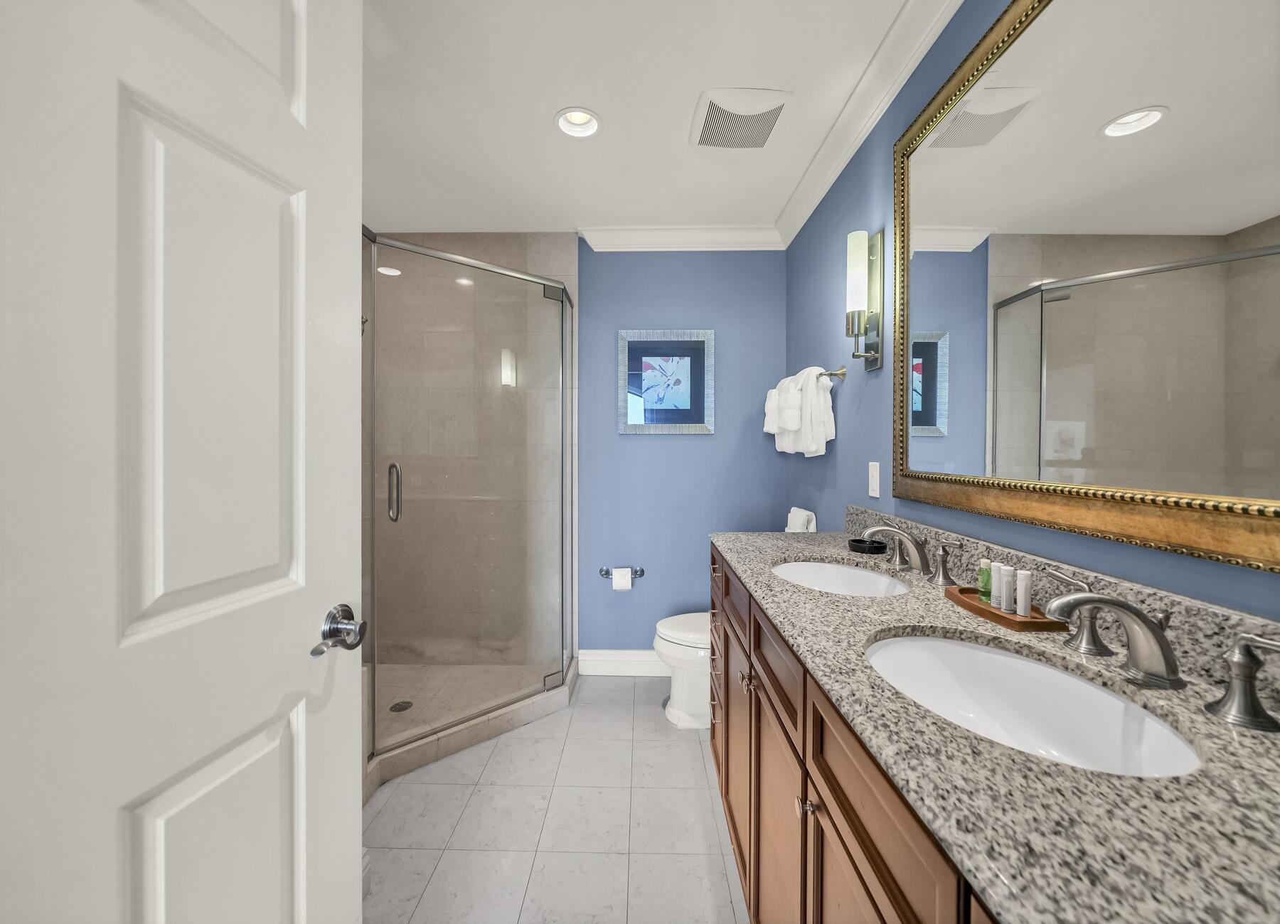 EMERALD GRANDE - Residential