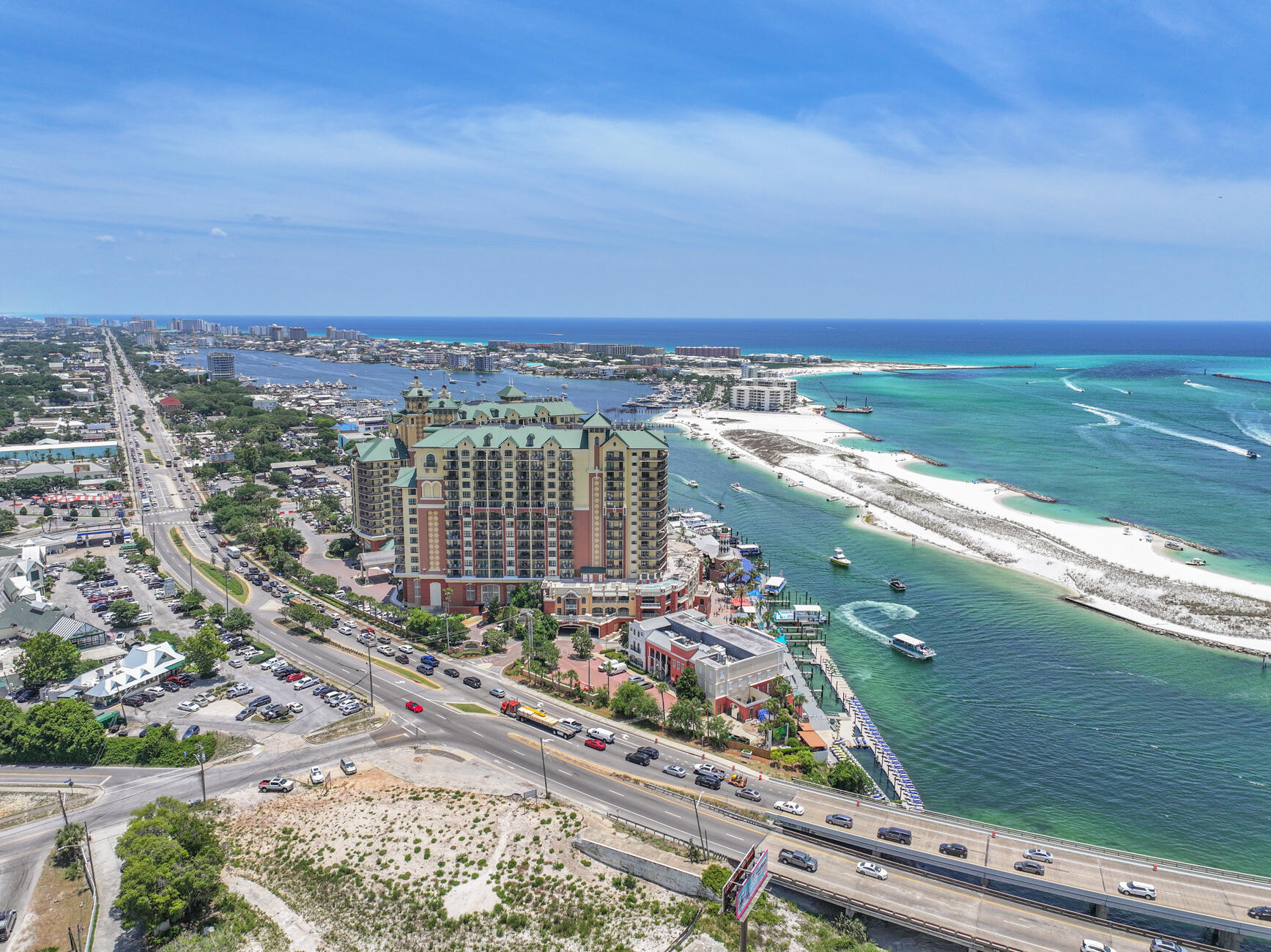 EMERALD GRANDE - Residential