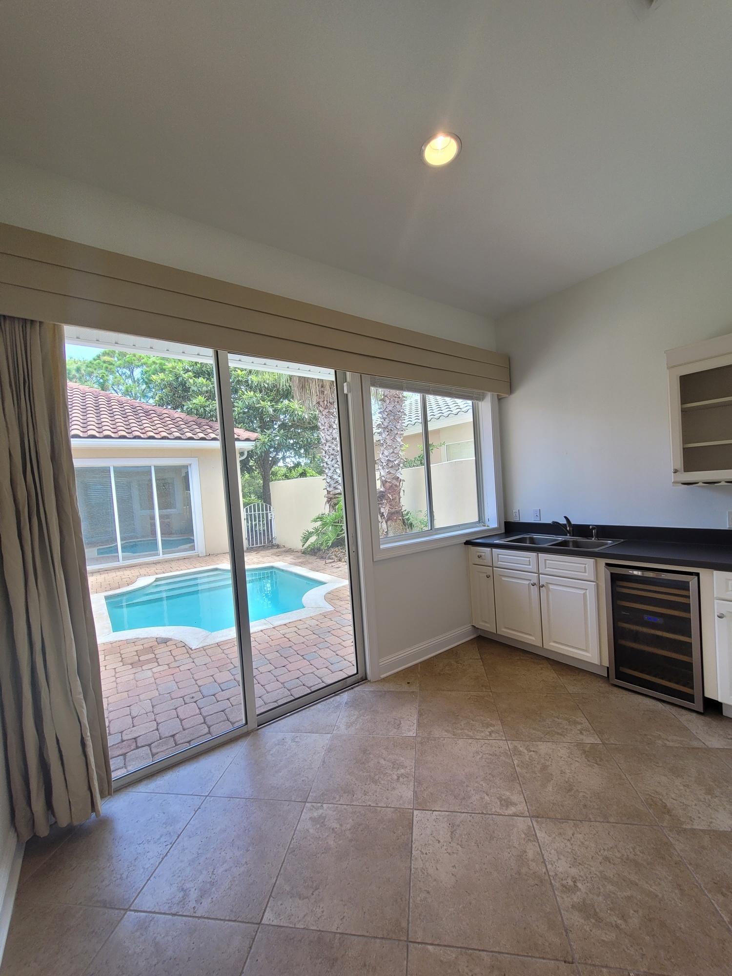 GOLF VILLAS AT REGATTA BAY - Residential