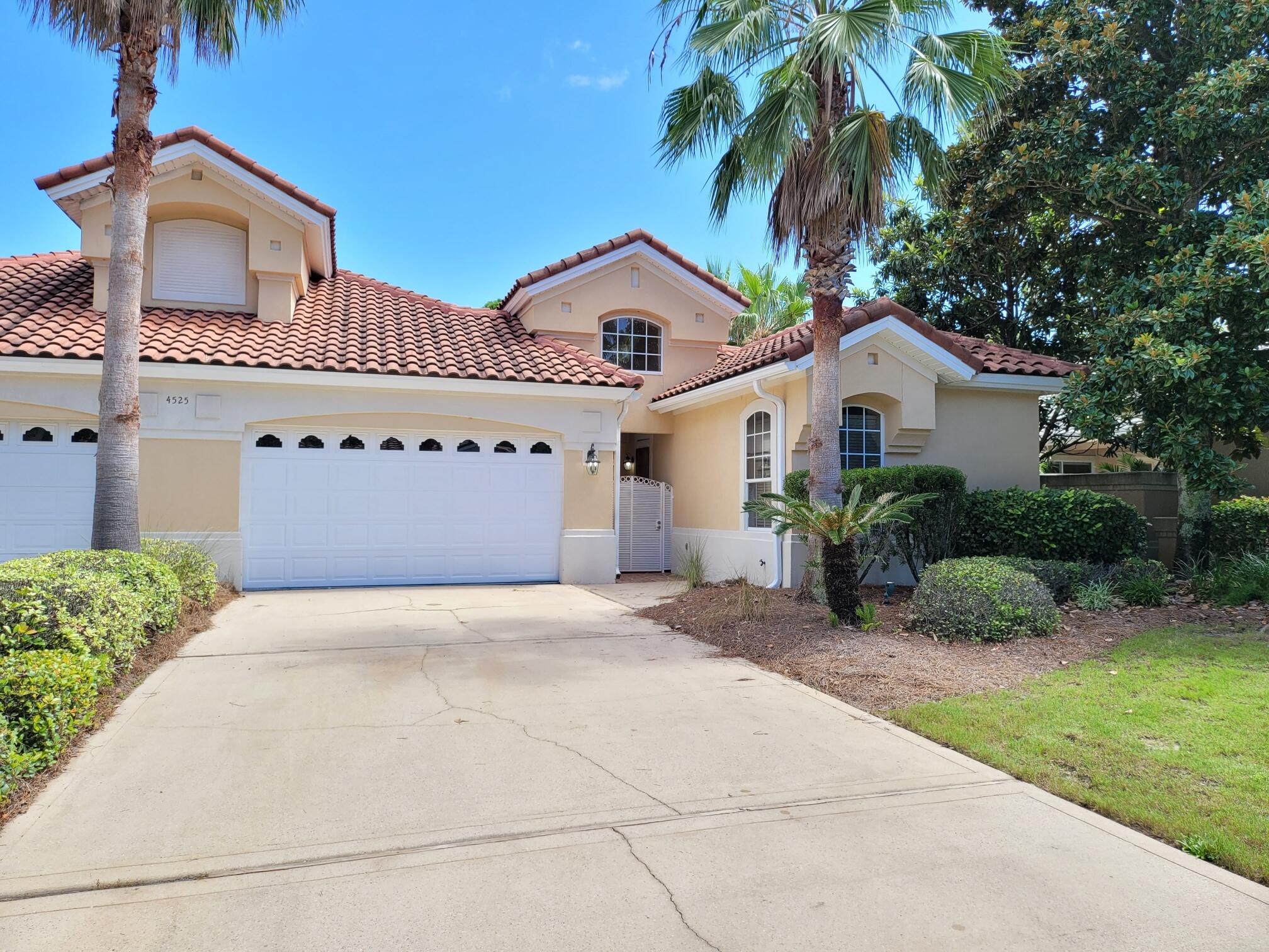 GOLF VILLAS AT REGATTA BAY - Residential