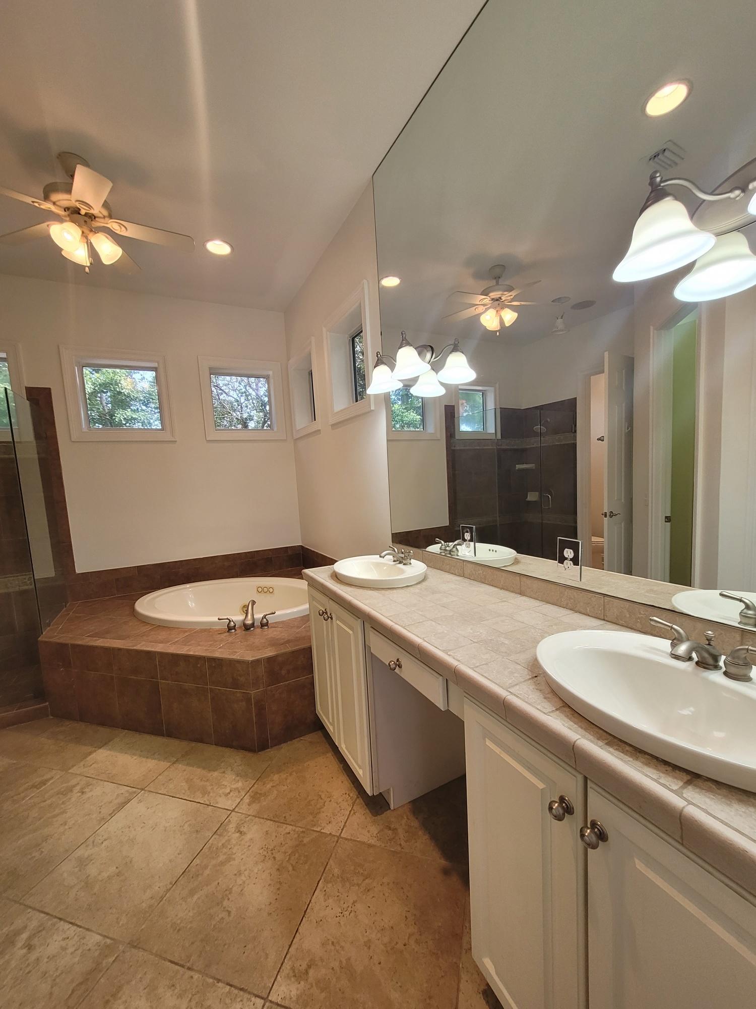 GOLF VILLAS AT REGATTA BAY - Residential