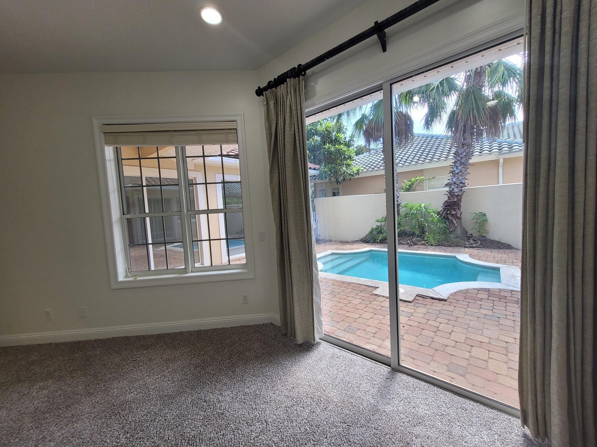 GOLF VILLAS AT REGATTA BAY - Residential