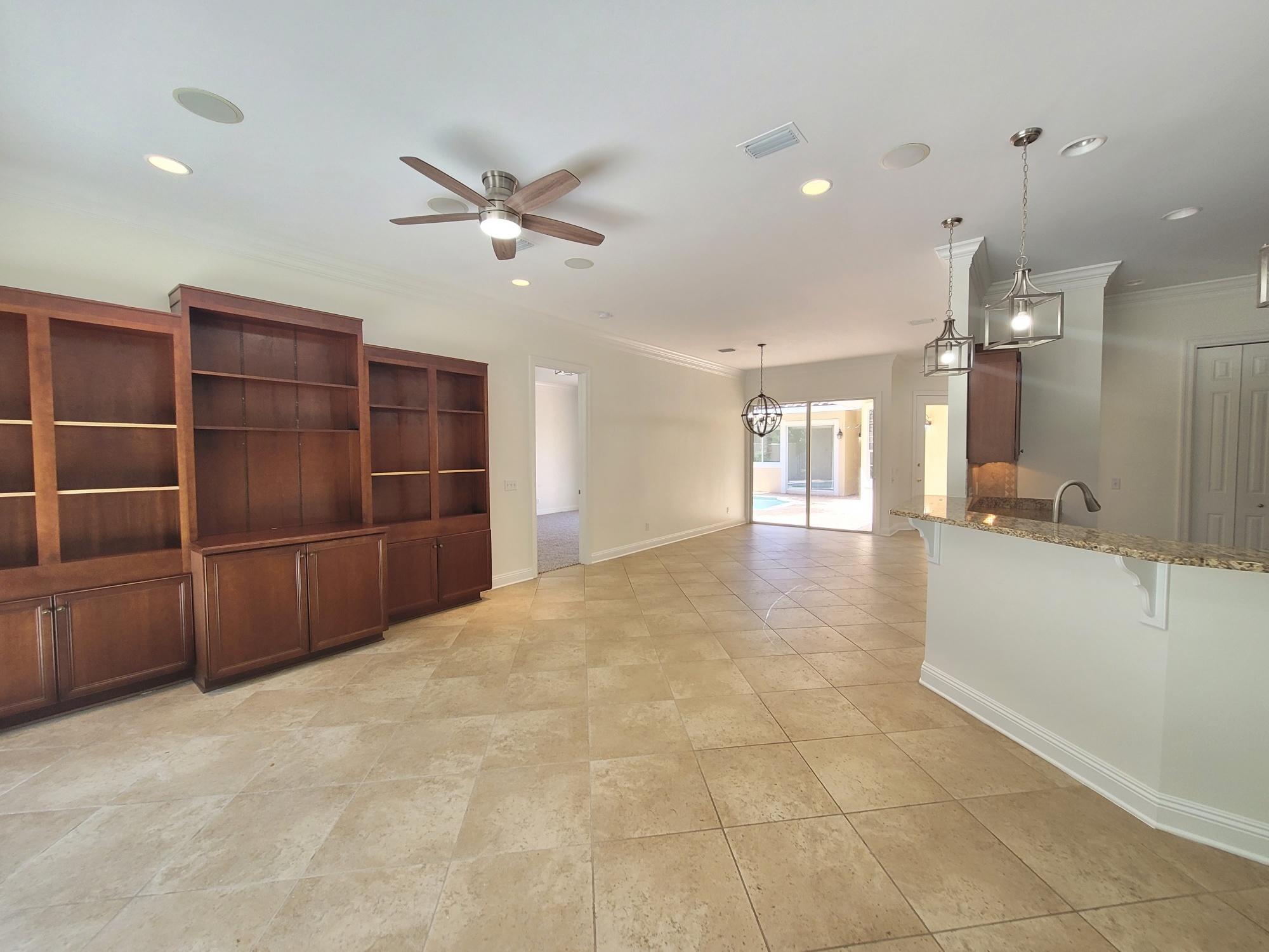 GOLF VILLAS AT REGATTA BAY - Residential