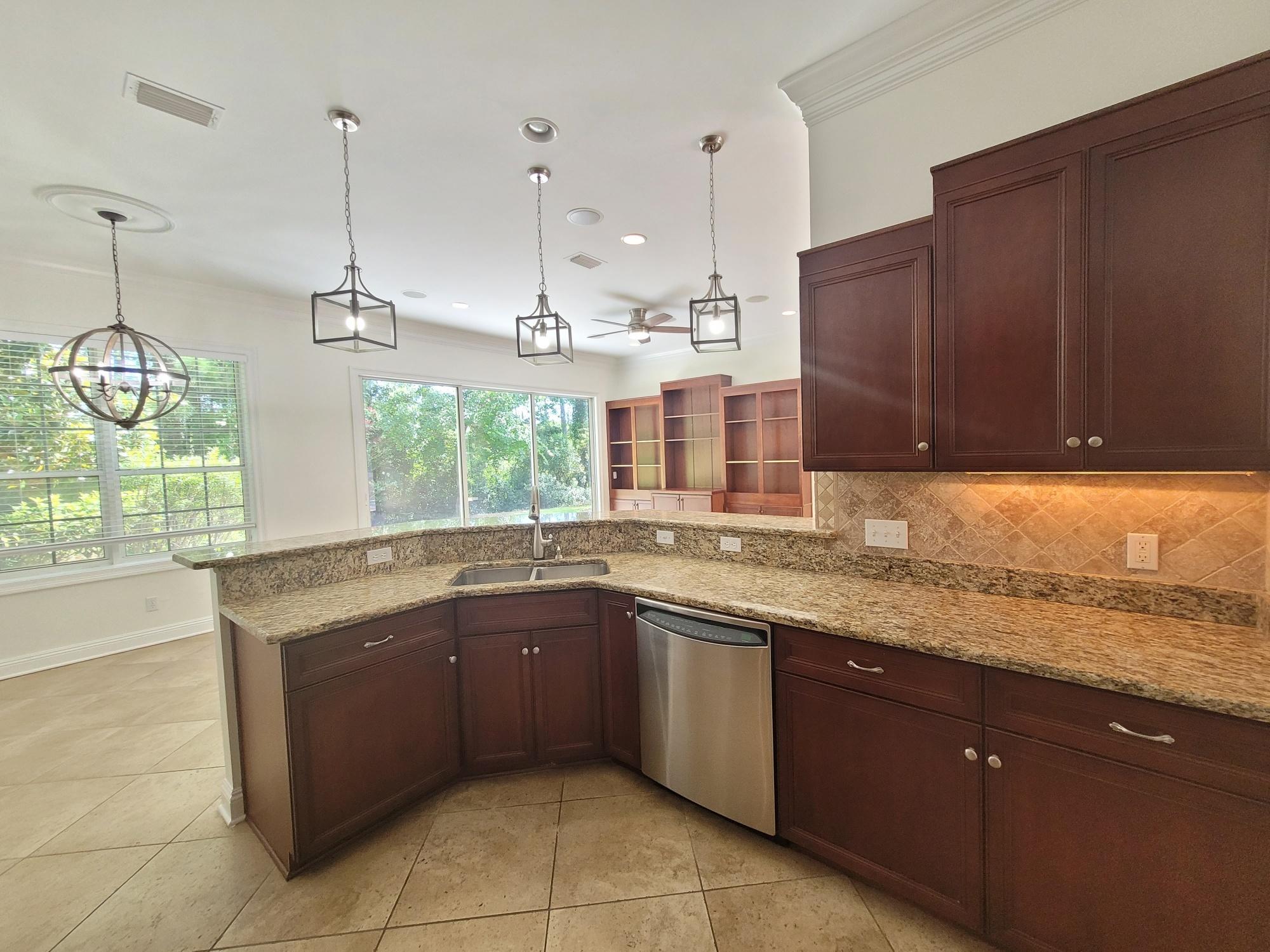 GOLF VILLAS AT REGATTA BAY - Residential