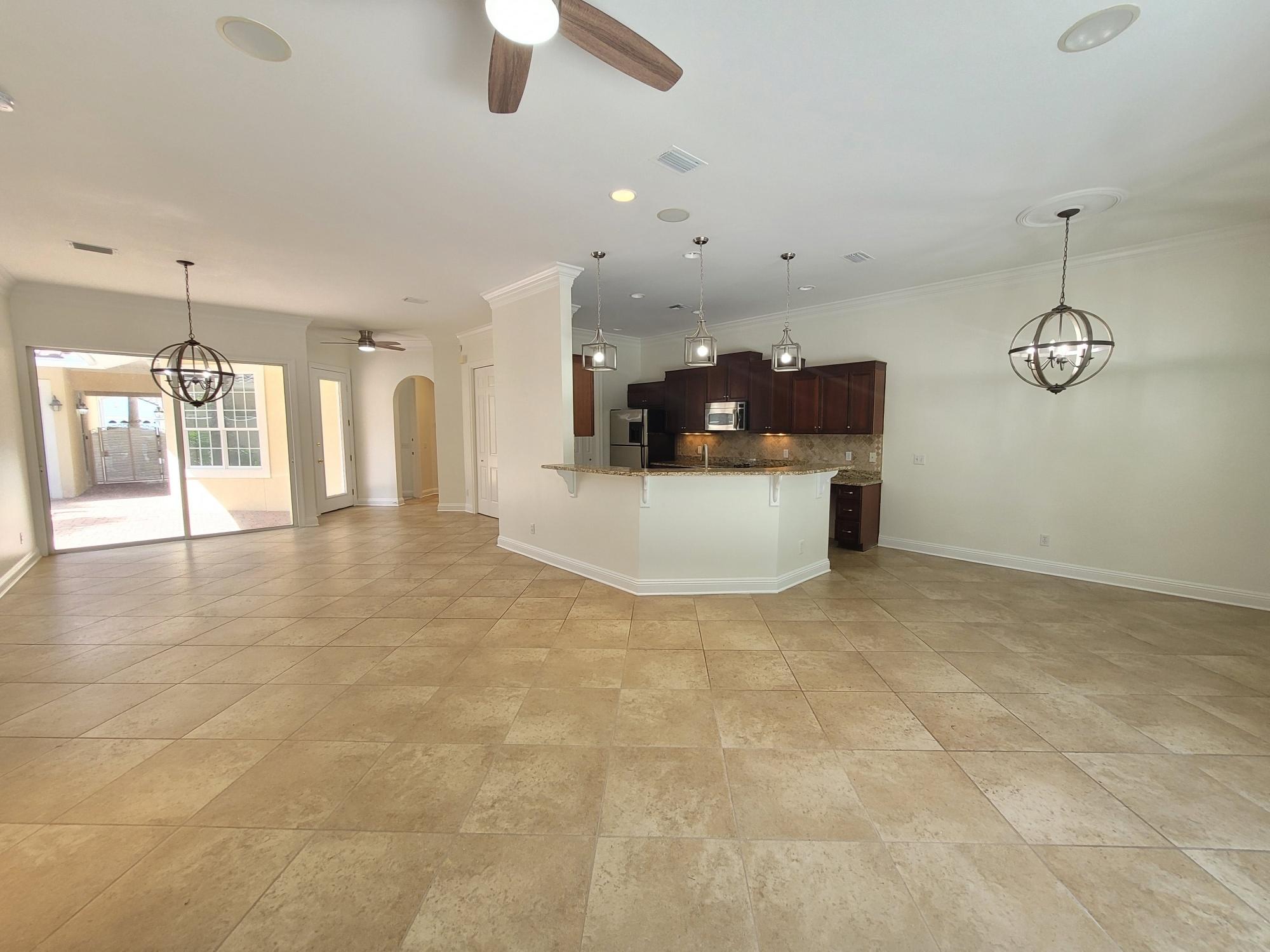 GOLF VILLAS AT REGATTA BAY - Residential