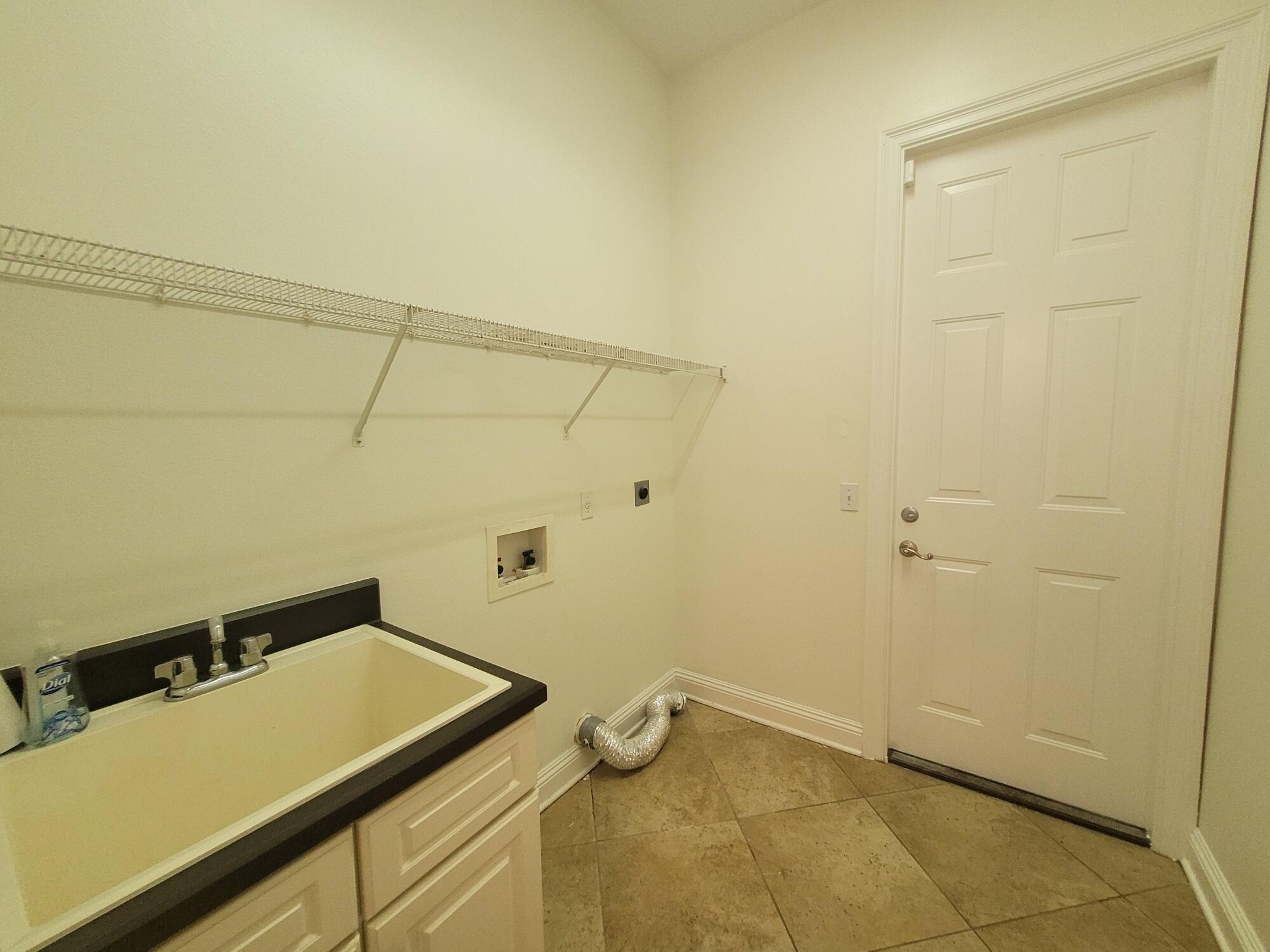 GOLF VILLAS AT REGATTA BAY - Residential