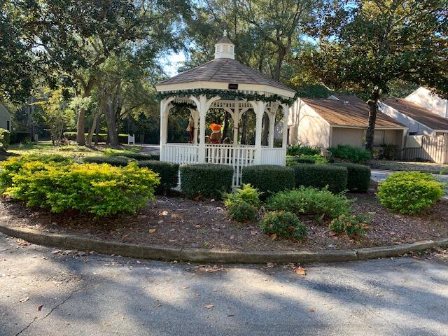 ROYAL OAK VILLAGE - Residential