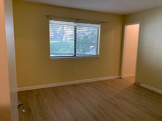 ROYAL OAK VILLAGE - Residential