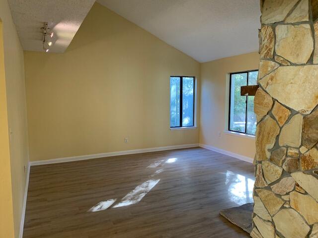 ROYAL OAK VILLAGE - Residential