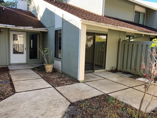 ROYAL OAK VILLAGE - Residential