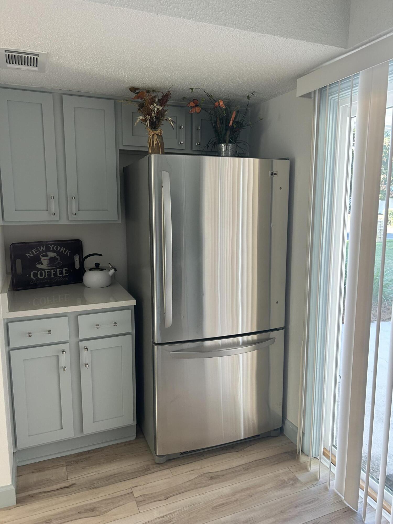 LINKSIDE VILLAGE UNIT 1 - Residential