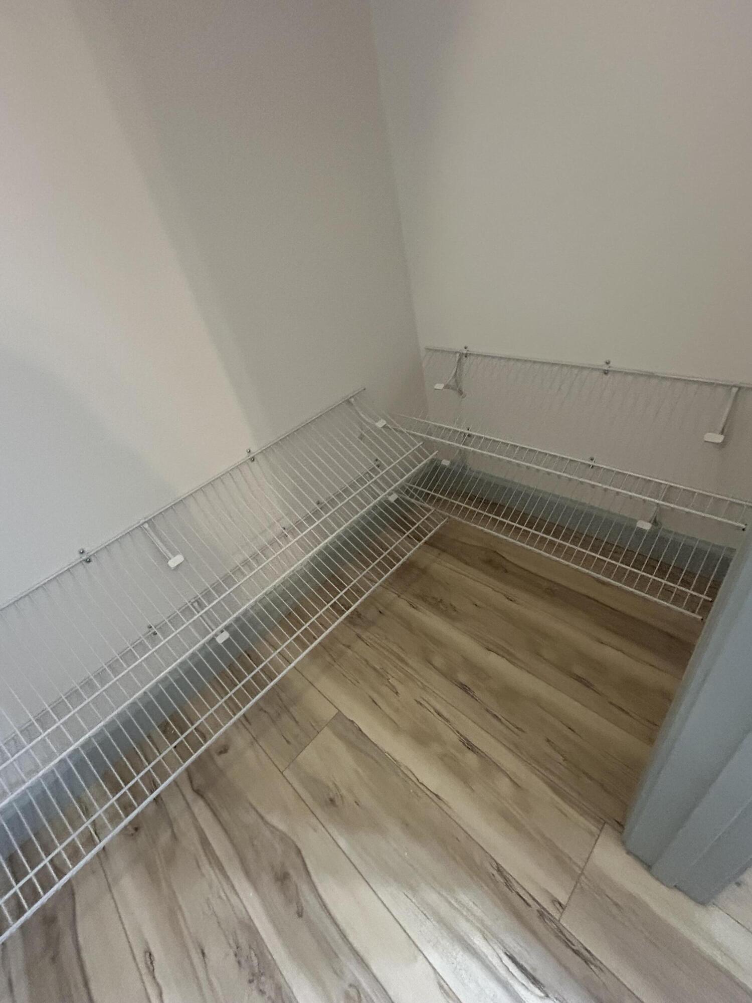 LINKSIDE VILLAGE UNIT 1 - Residential