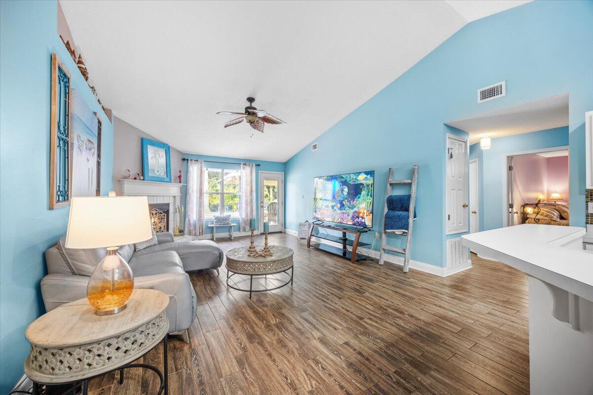BRIGHTON OAKS - Residential