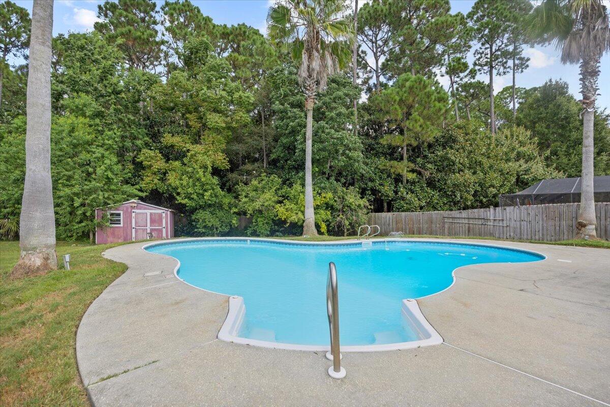 BRIGHTON OAKS - Residential