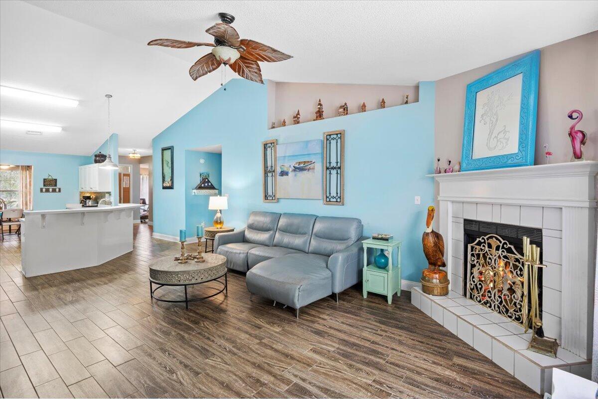 BRIGHTON OAKS - Residential