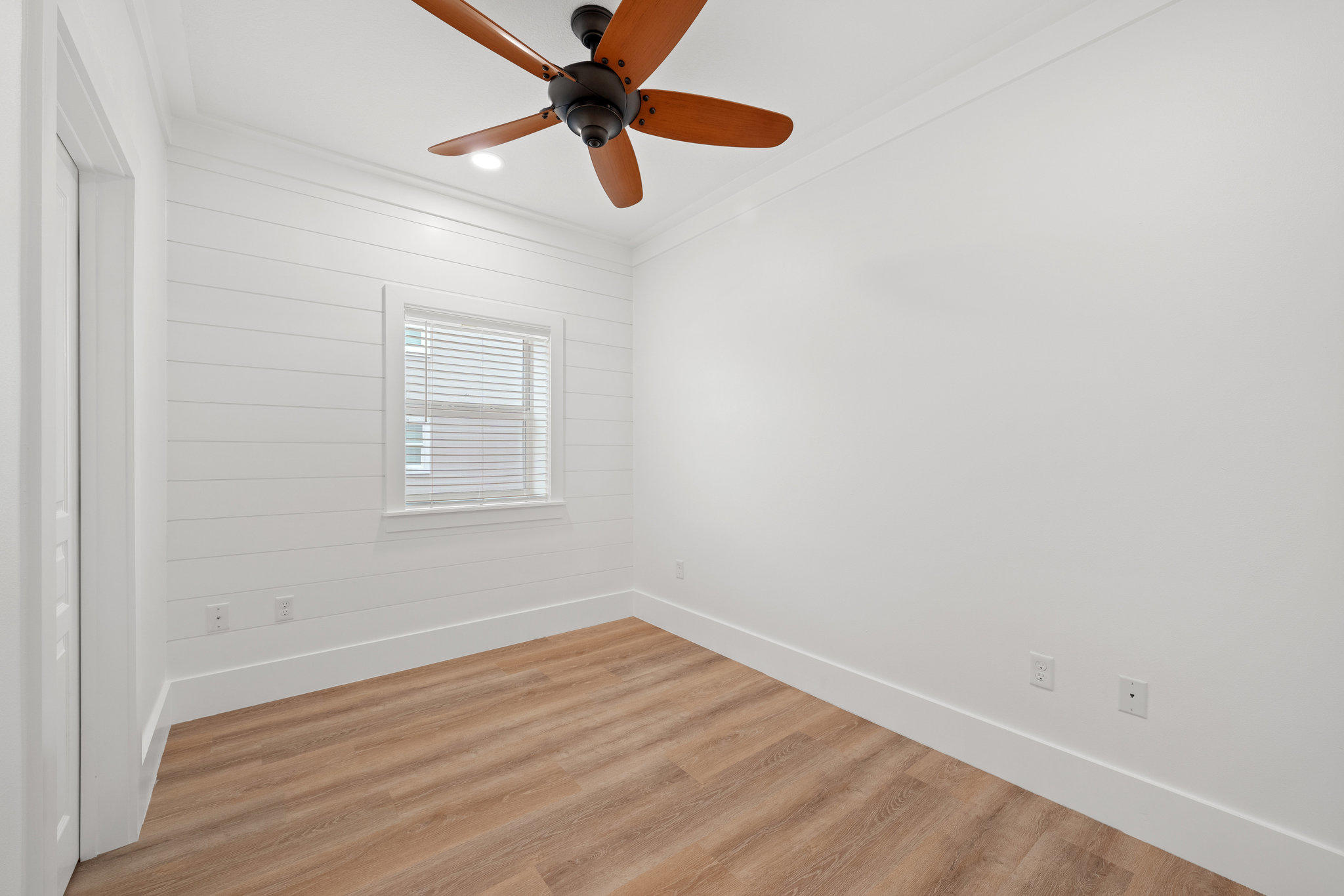 TRANQUIL HARBOUR - Residential