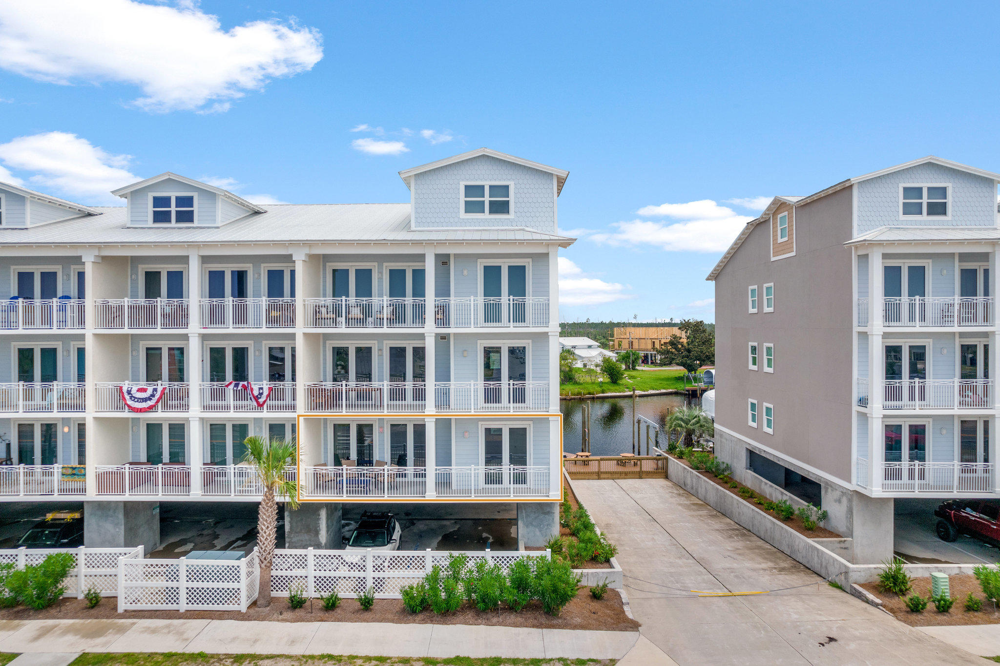 TRANQUIL HARBOUR - Residential