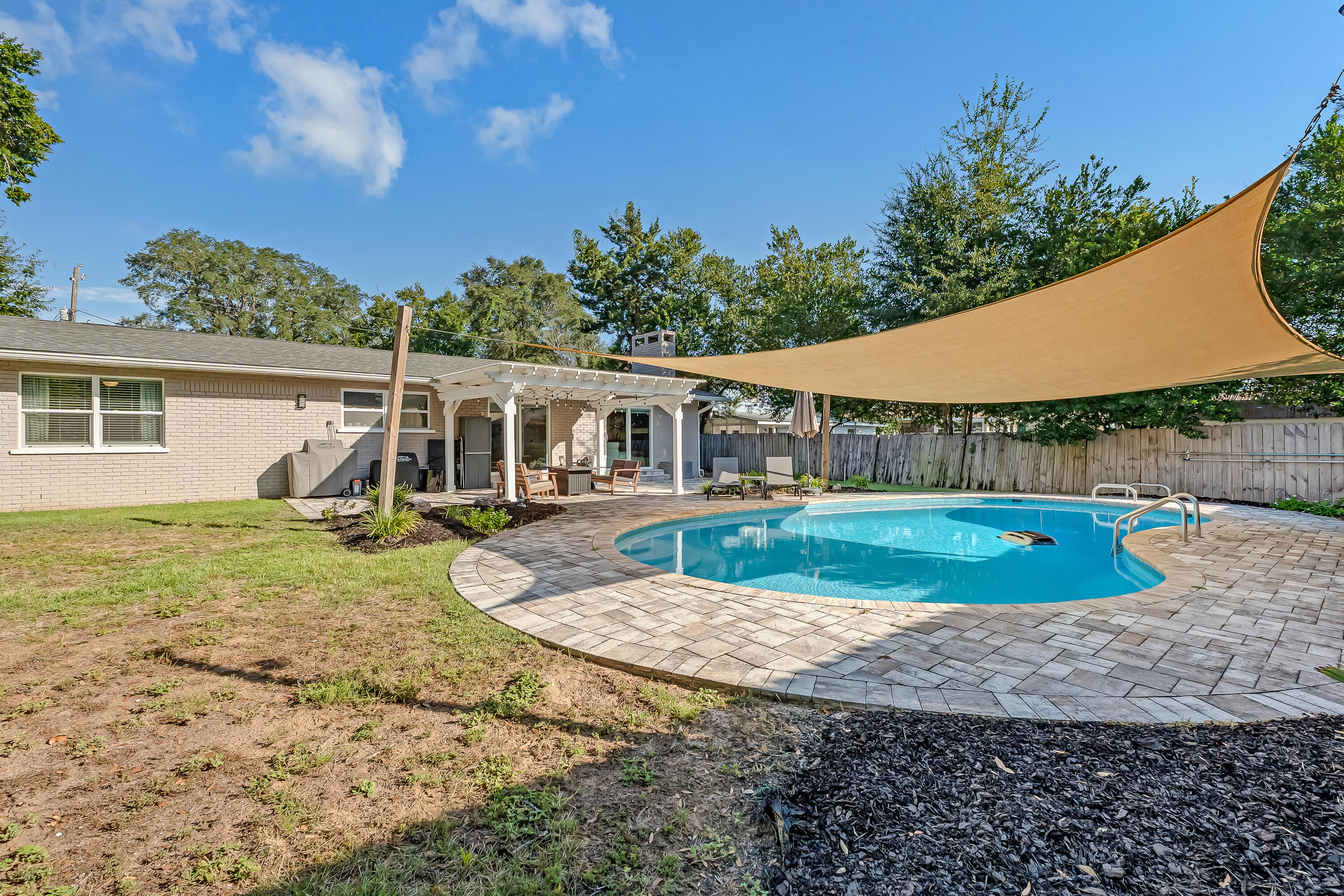 SUNSET BEACH - Residential