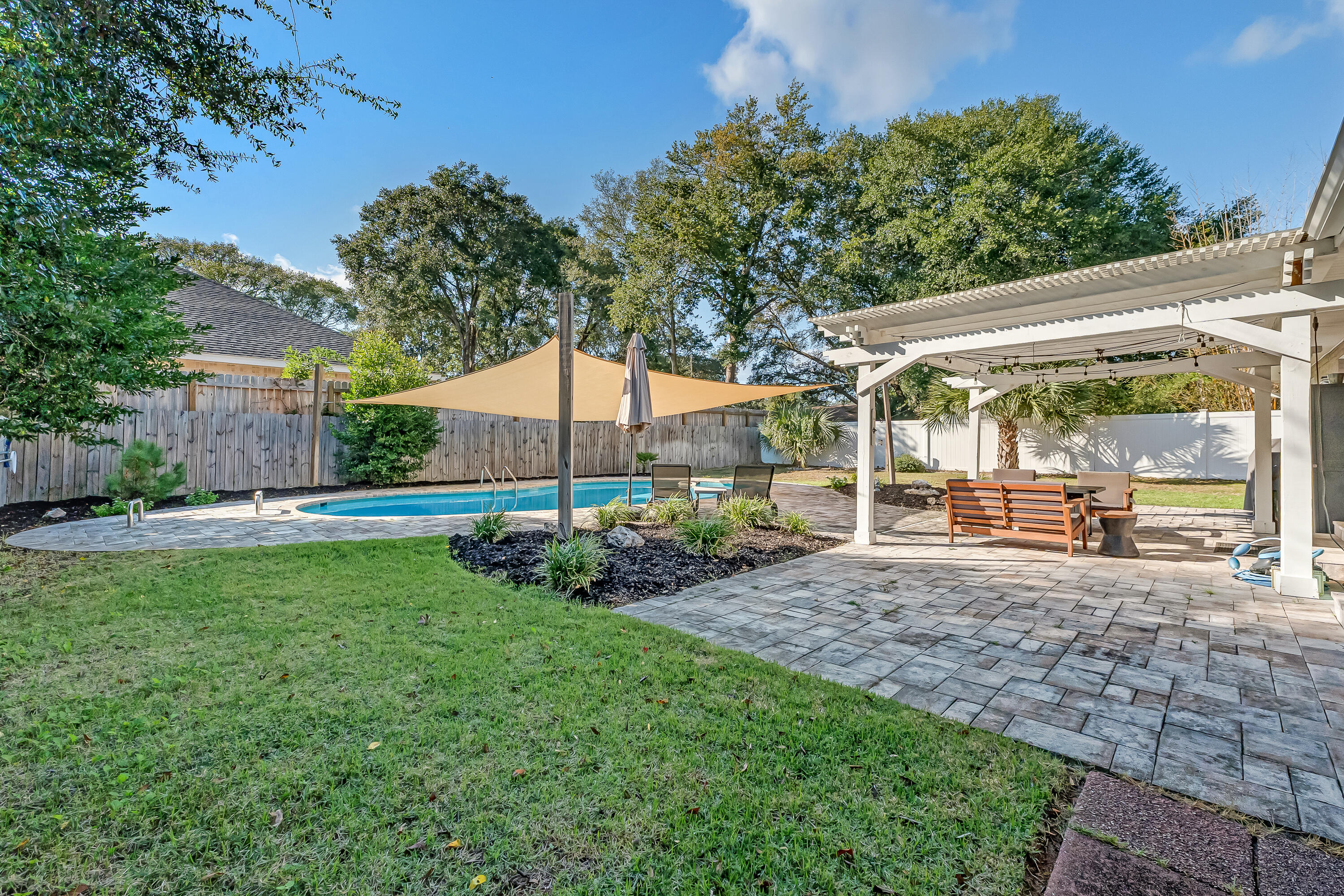 SUNSET BEACH - Residential