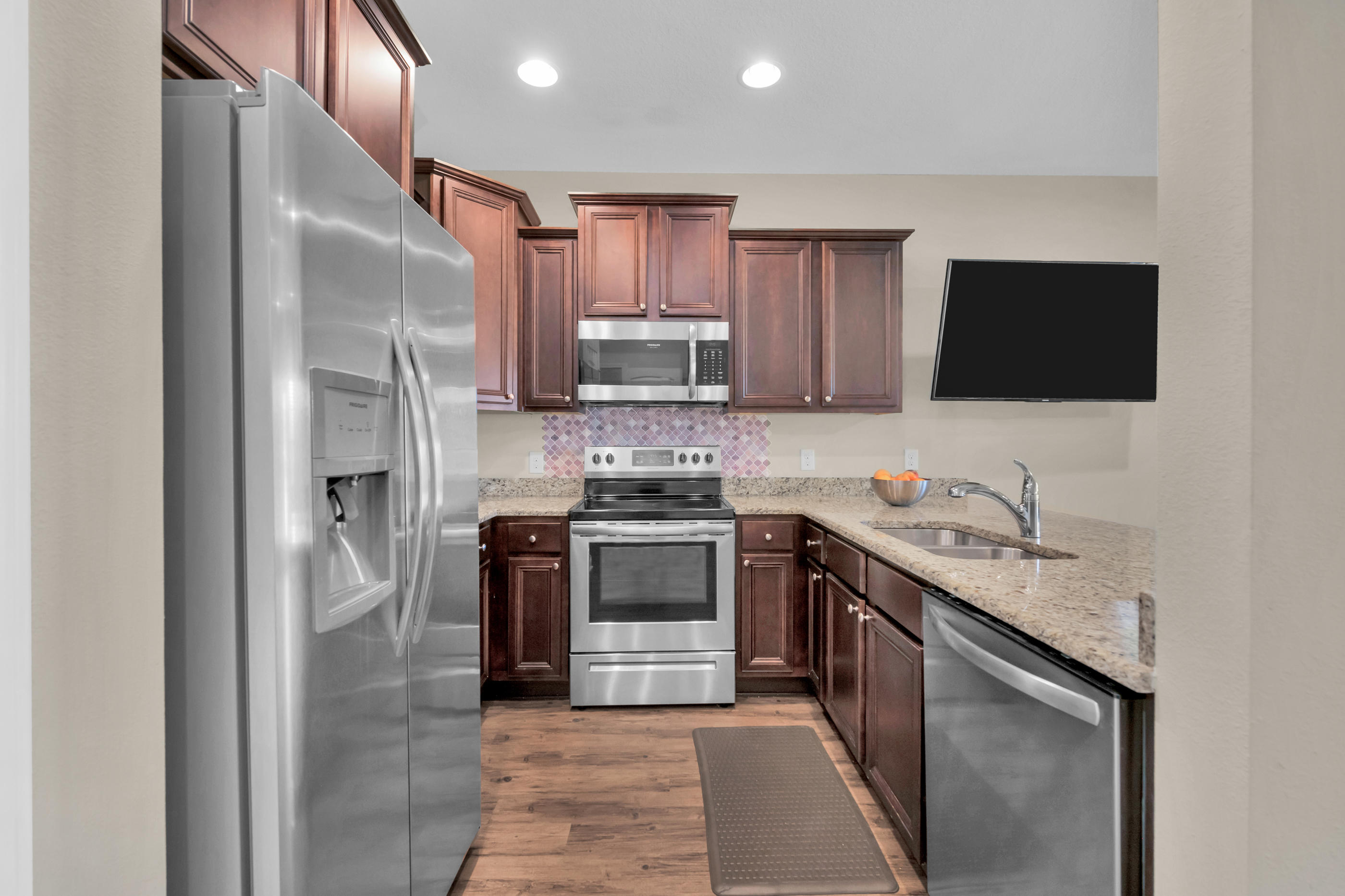 RESERVE POINTE - Residential