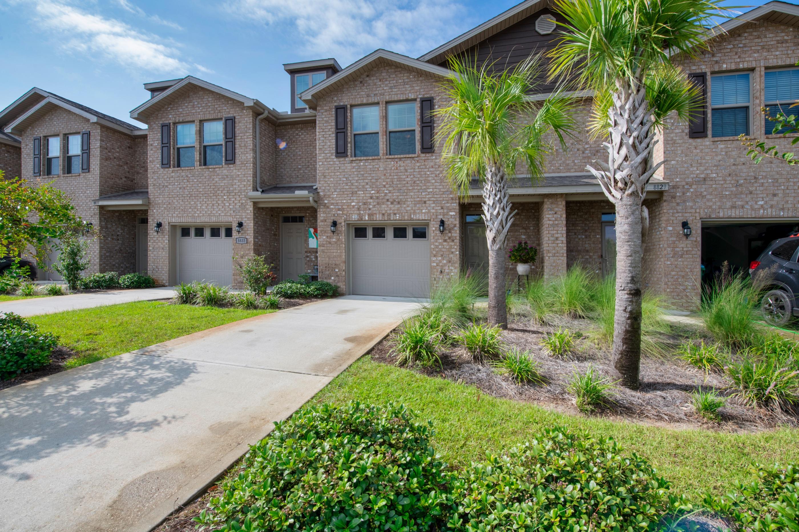 RESERVE POINTE - Residential