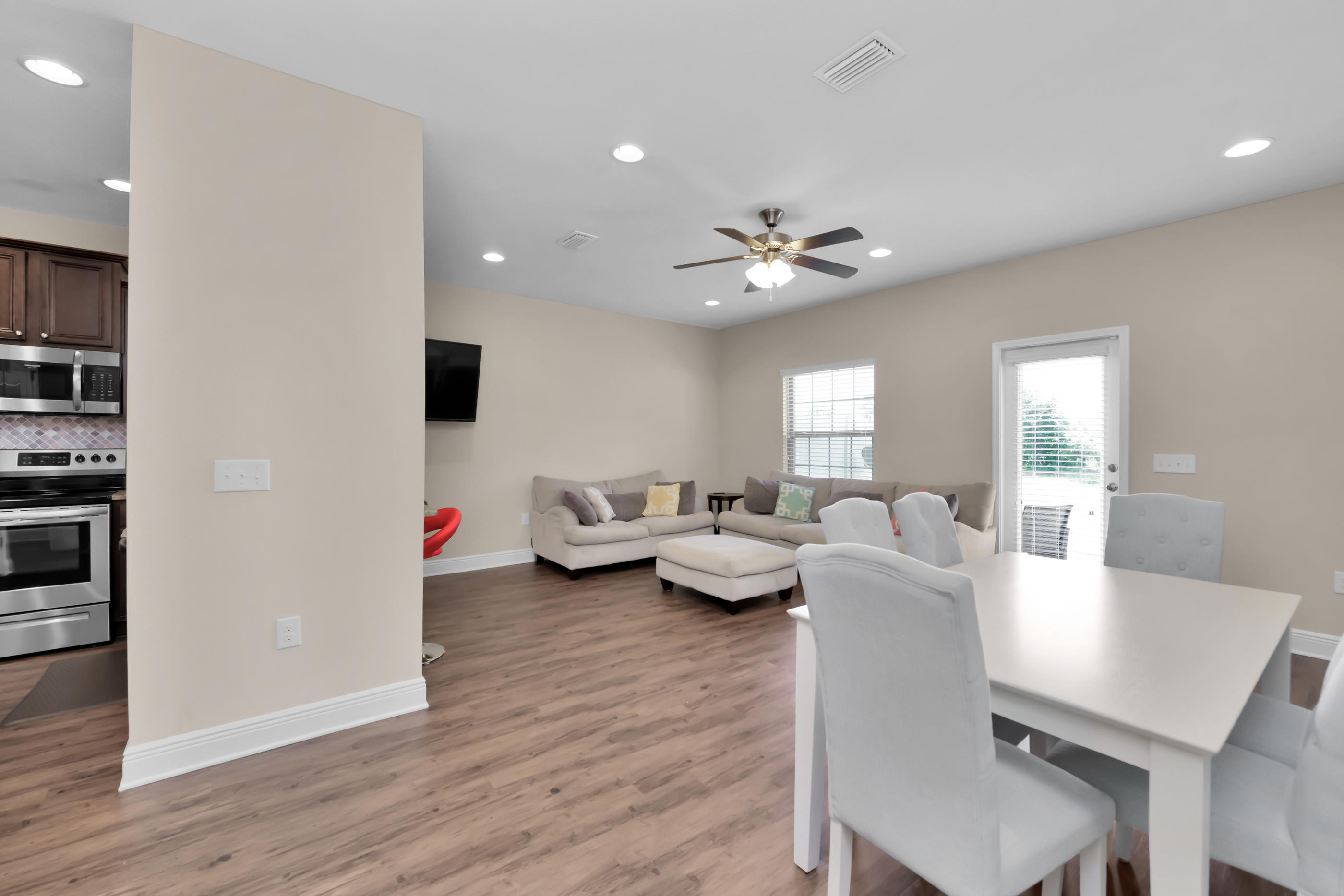 RESERVE POINTE - Residential