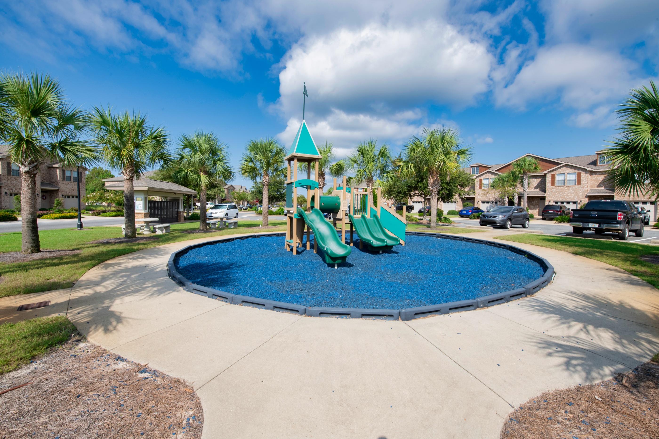 RESERVE POINTE - Residential